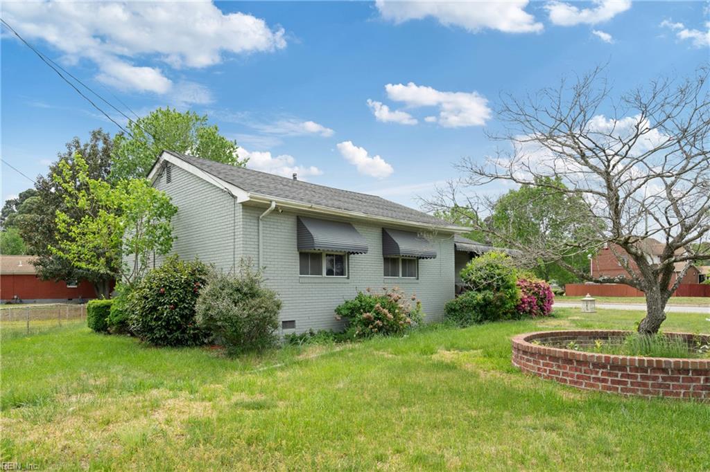 301 Viking ST