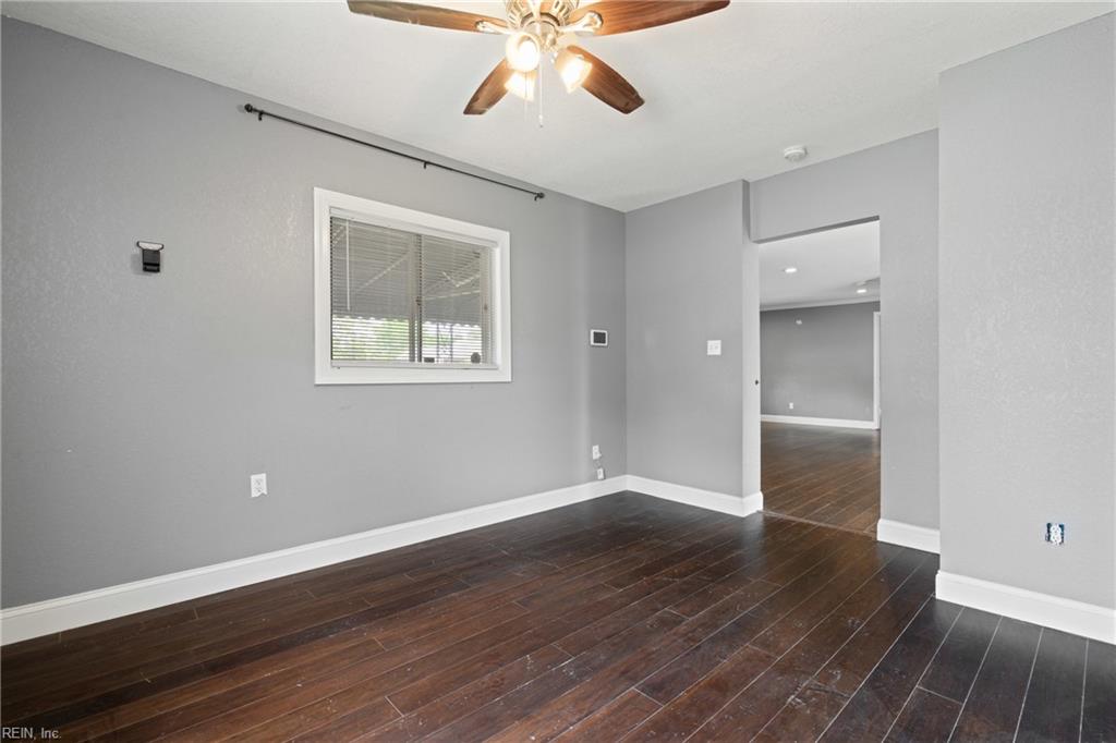 301 Viking ST