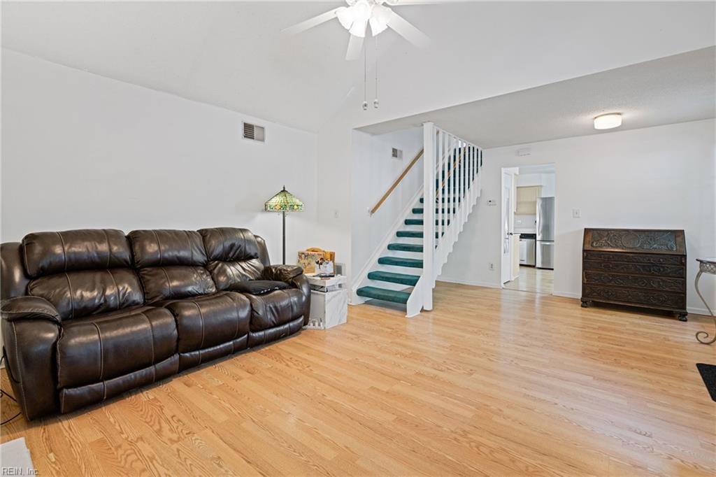 836 Gadwall CT