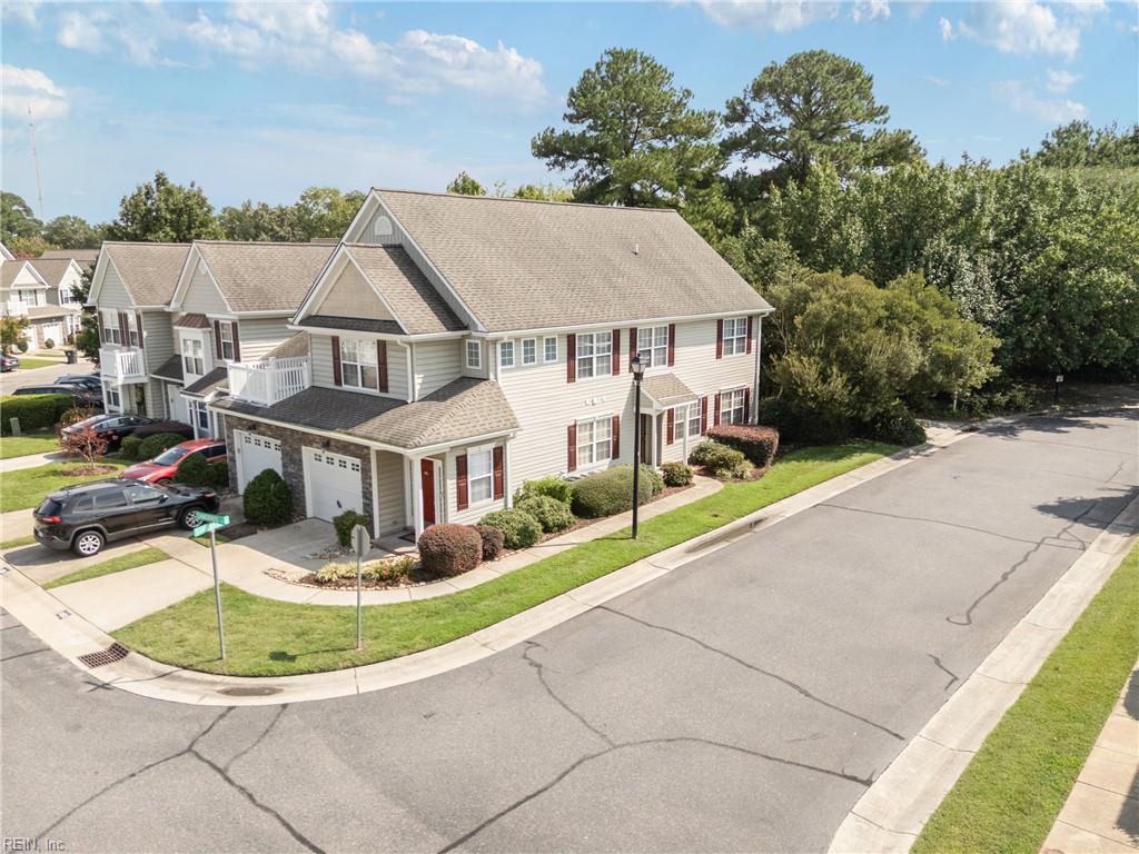 1902 Sawgrass LN