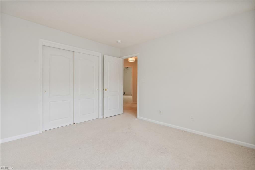 1902 Sawgrass LN