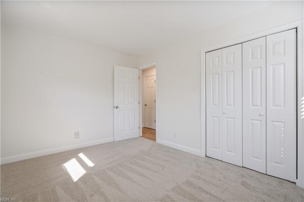 361 King Christian CIR