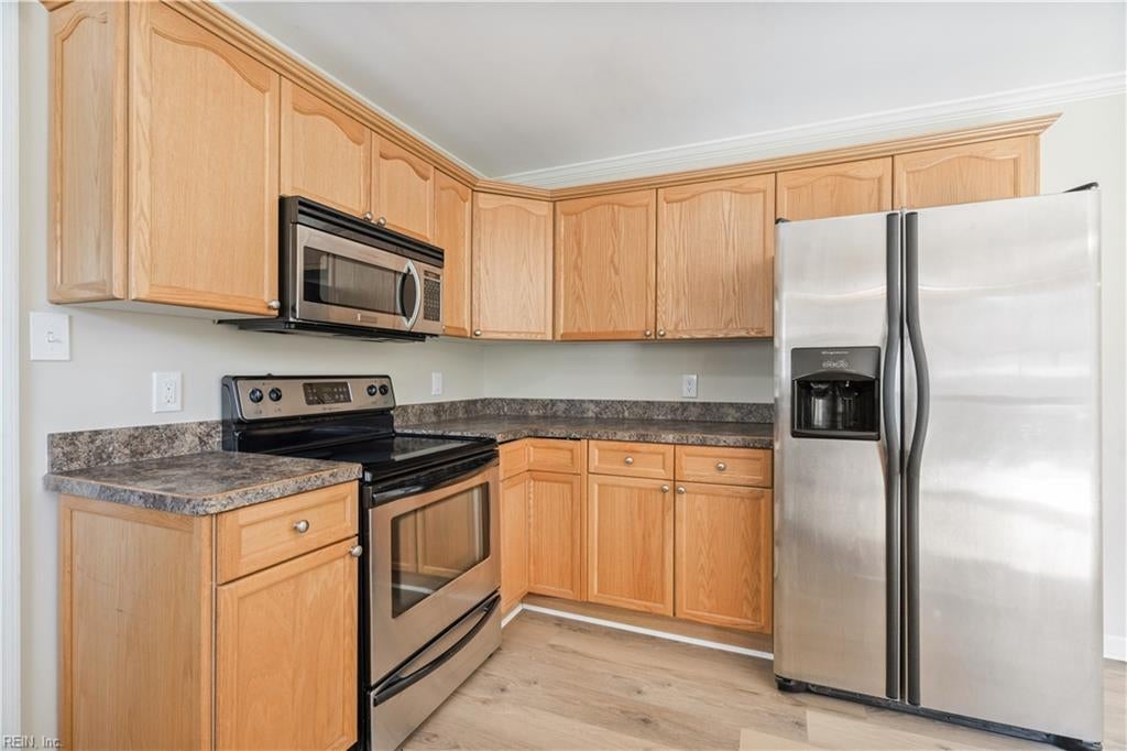361 King Christian CIR