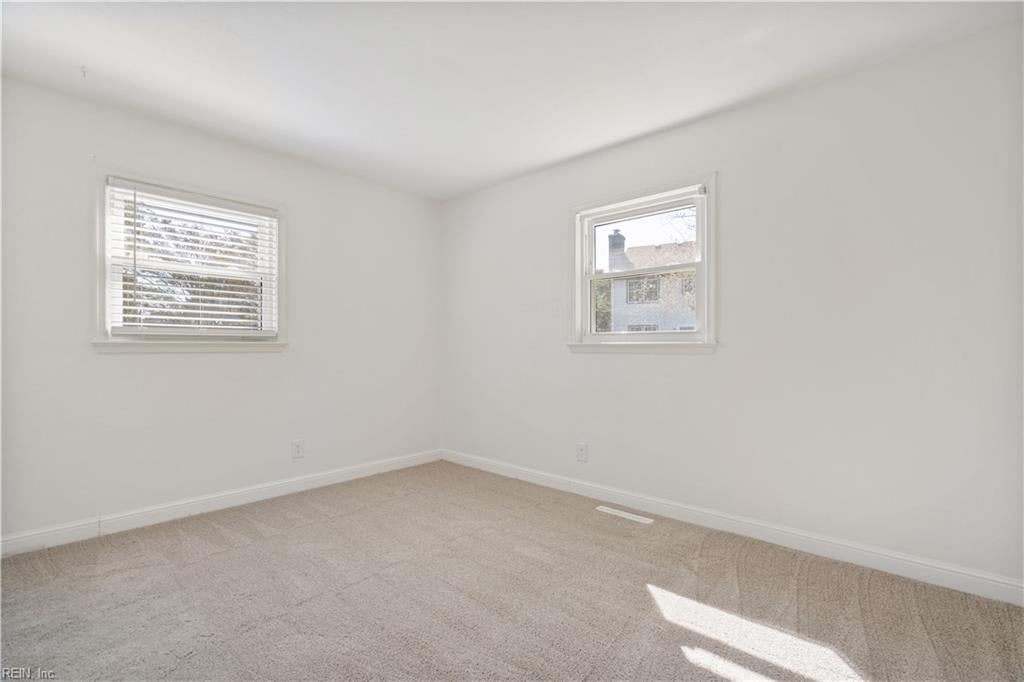 361 King Christian CIR