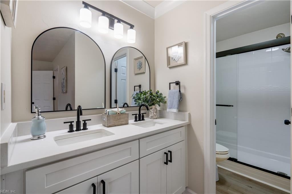 1109 Seabright CT