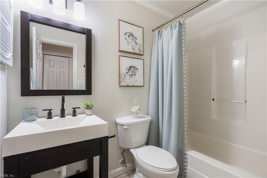 1109 Seabright CT