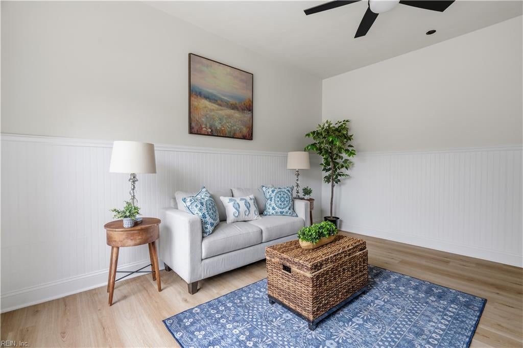 1109 Seabright CT