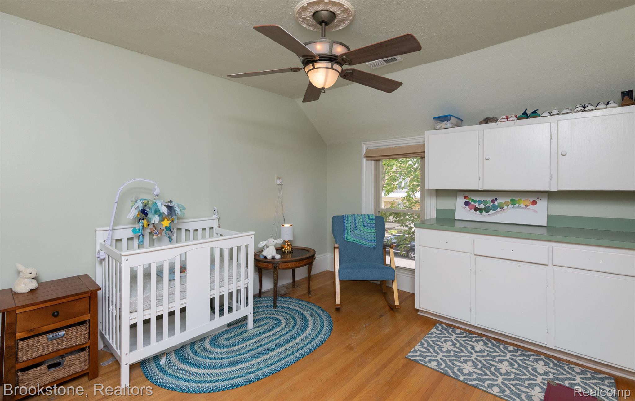 304 W WASHINGTON Street