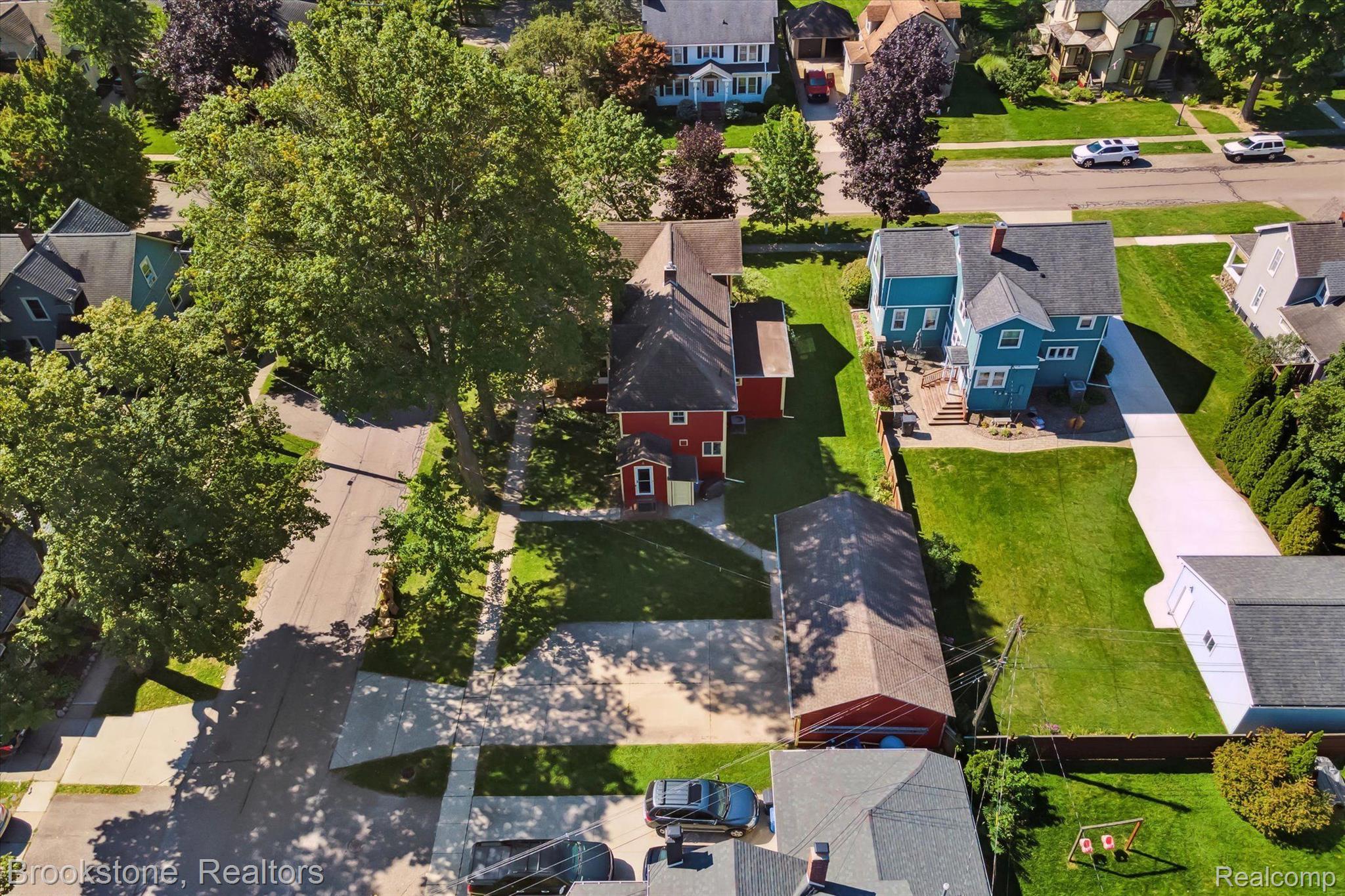 304 W WASHINGTON Street