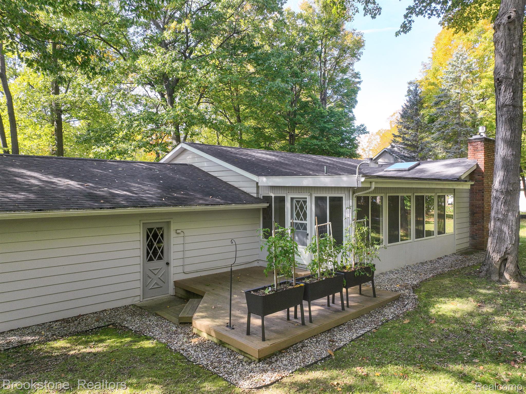 1339 MAPLE GROVE Road