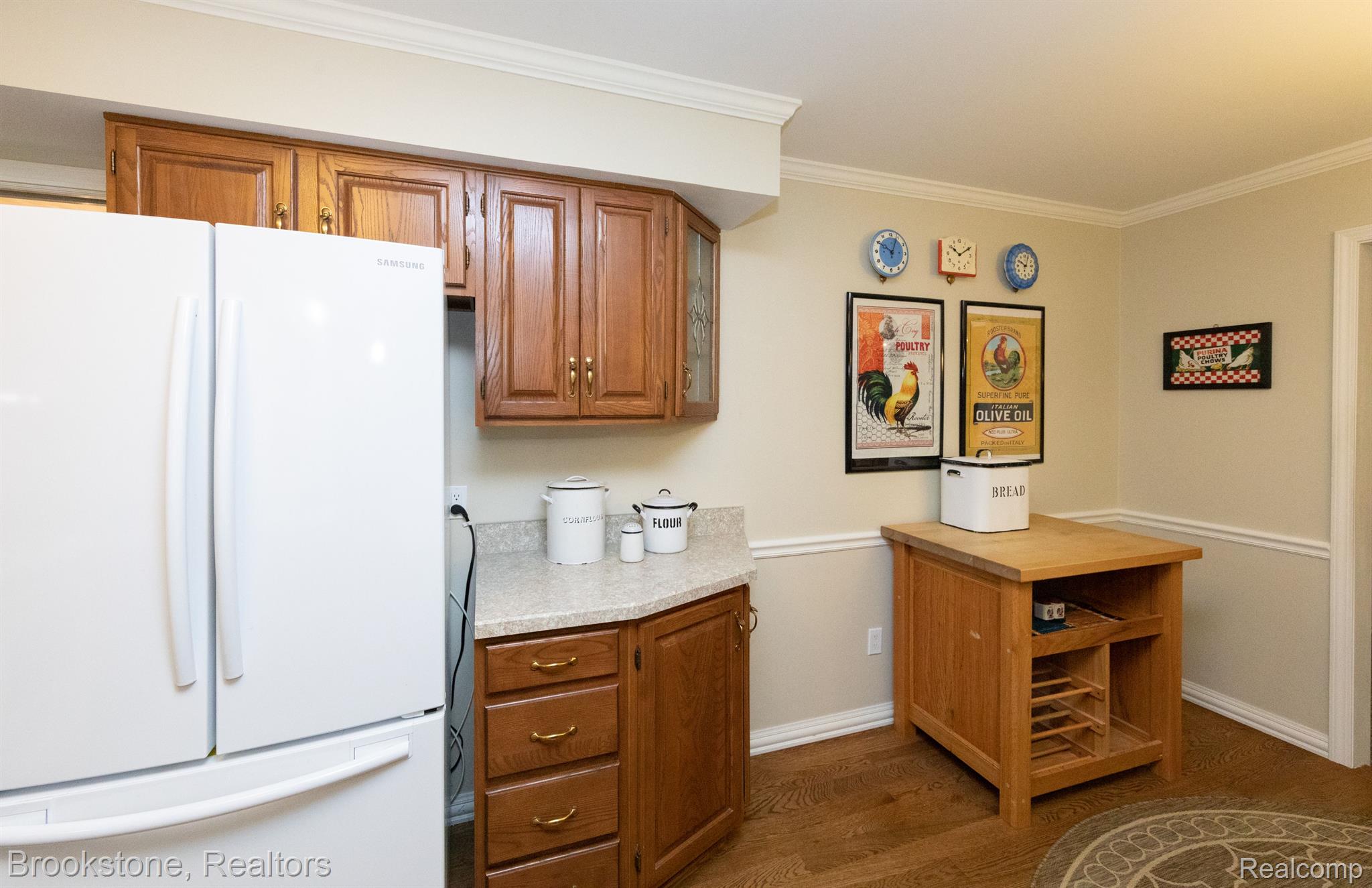 1339 MAPLE GROVE Road