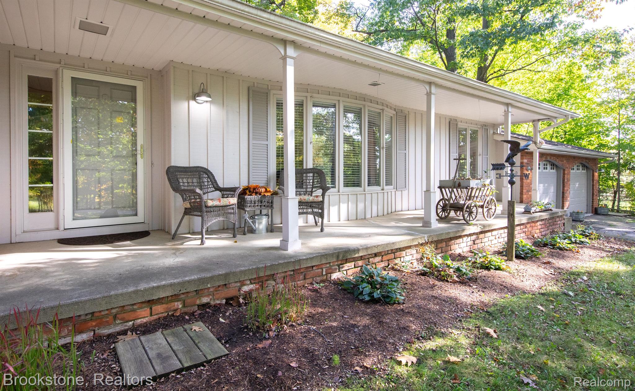 1339 MAPLE GROVE Road