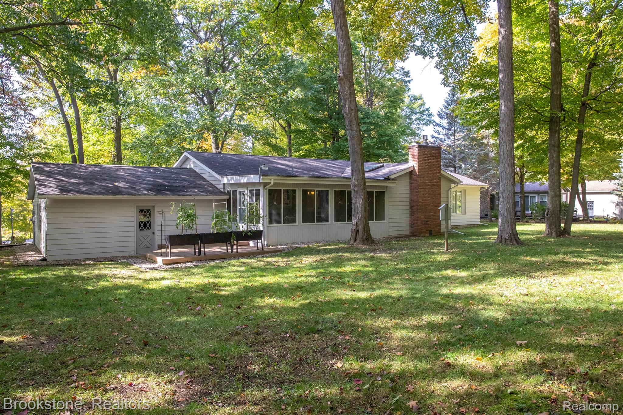 1339 MAPLE GROVE Road