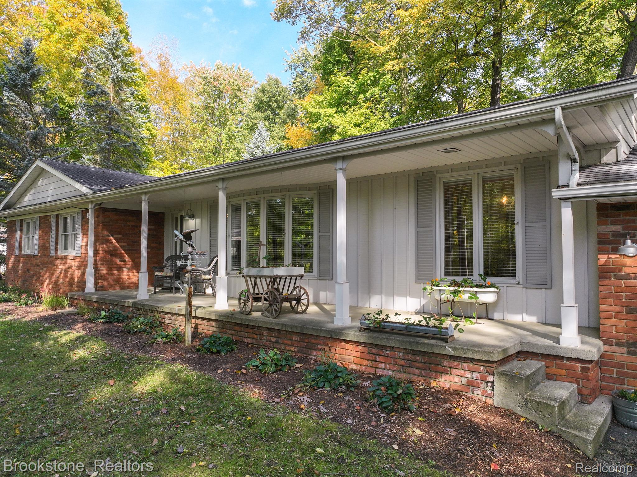 1339 MAPLE GROVE Road