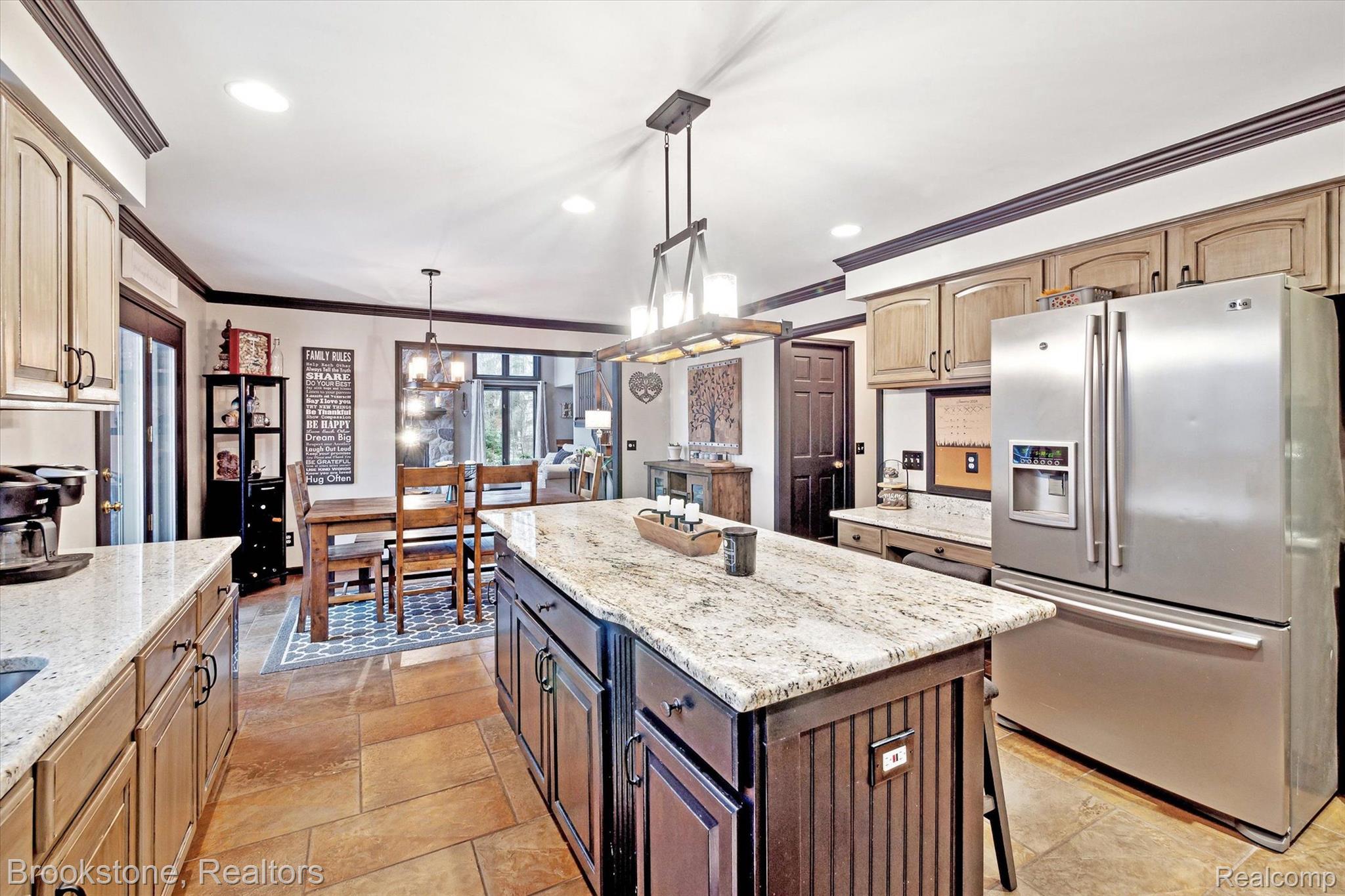 8270 LOST PINES Drive