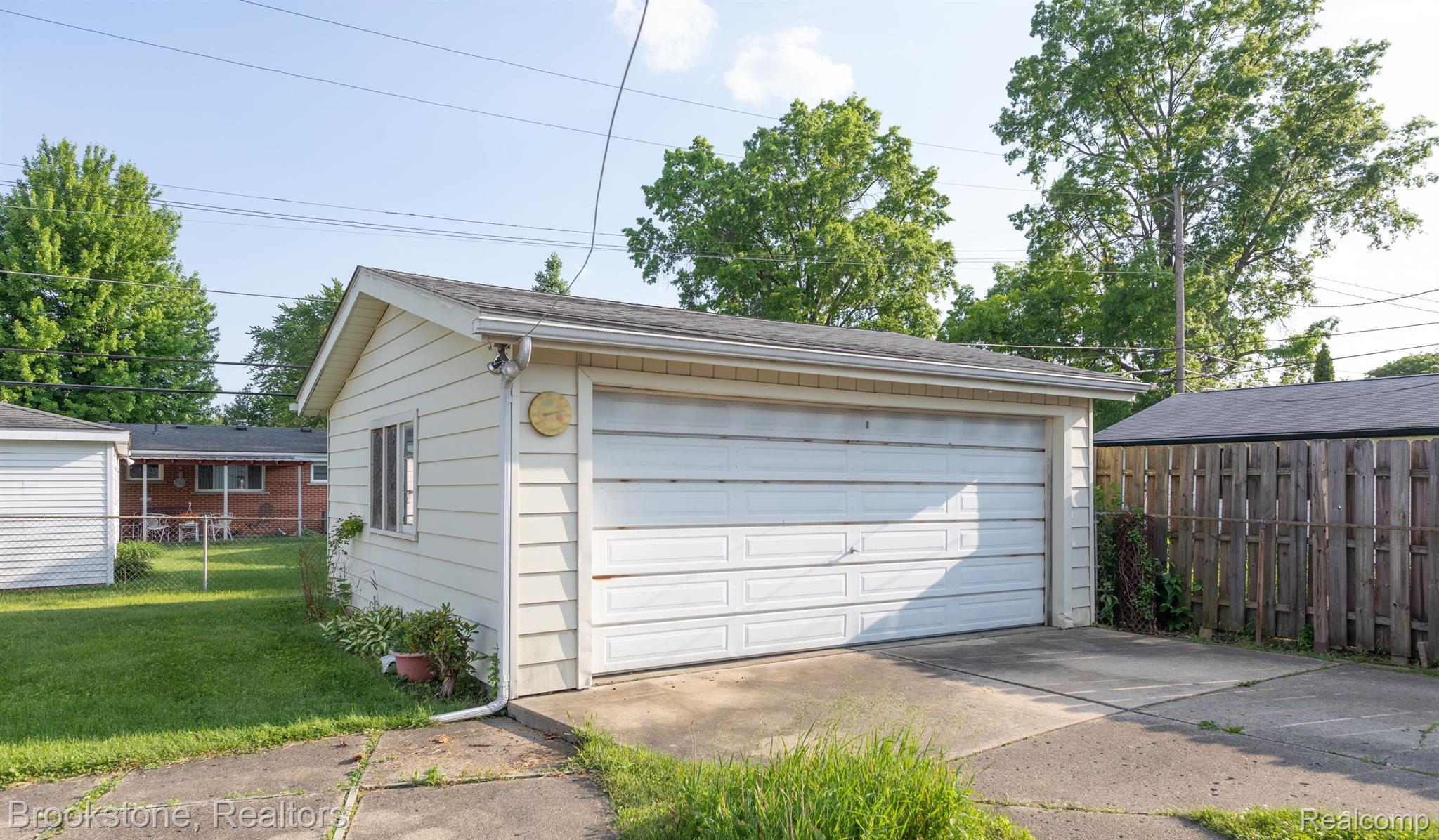 26811 VAN BUREN Road