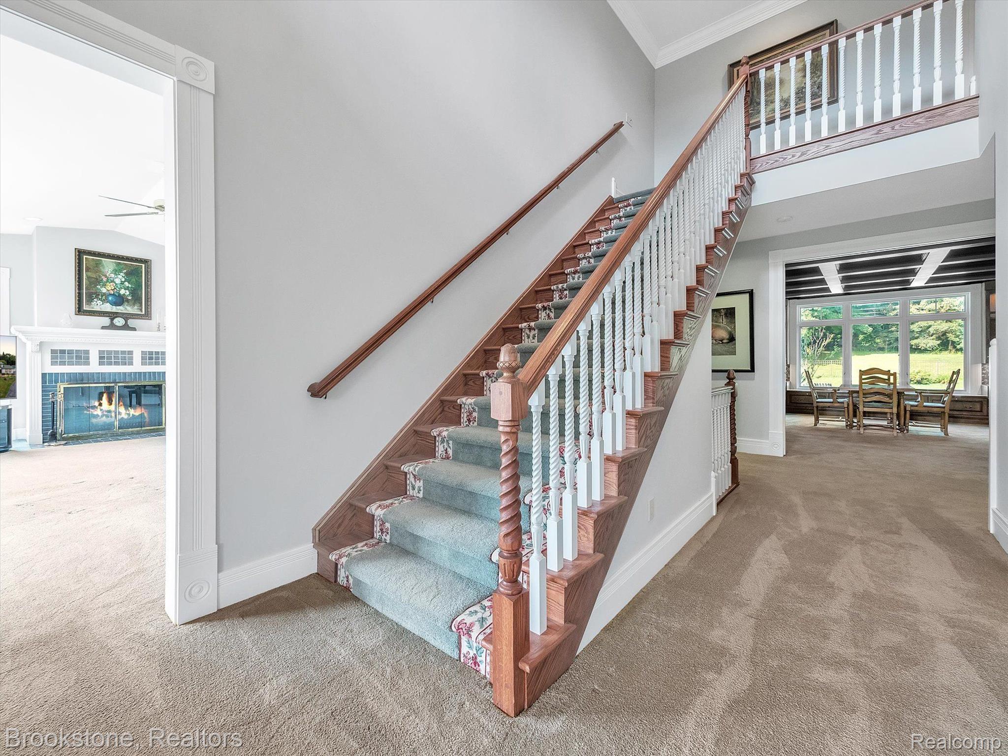 2948 MORROW Lane