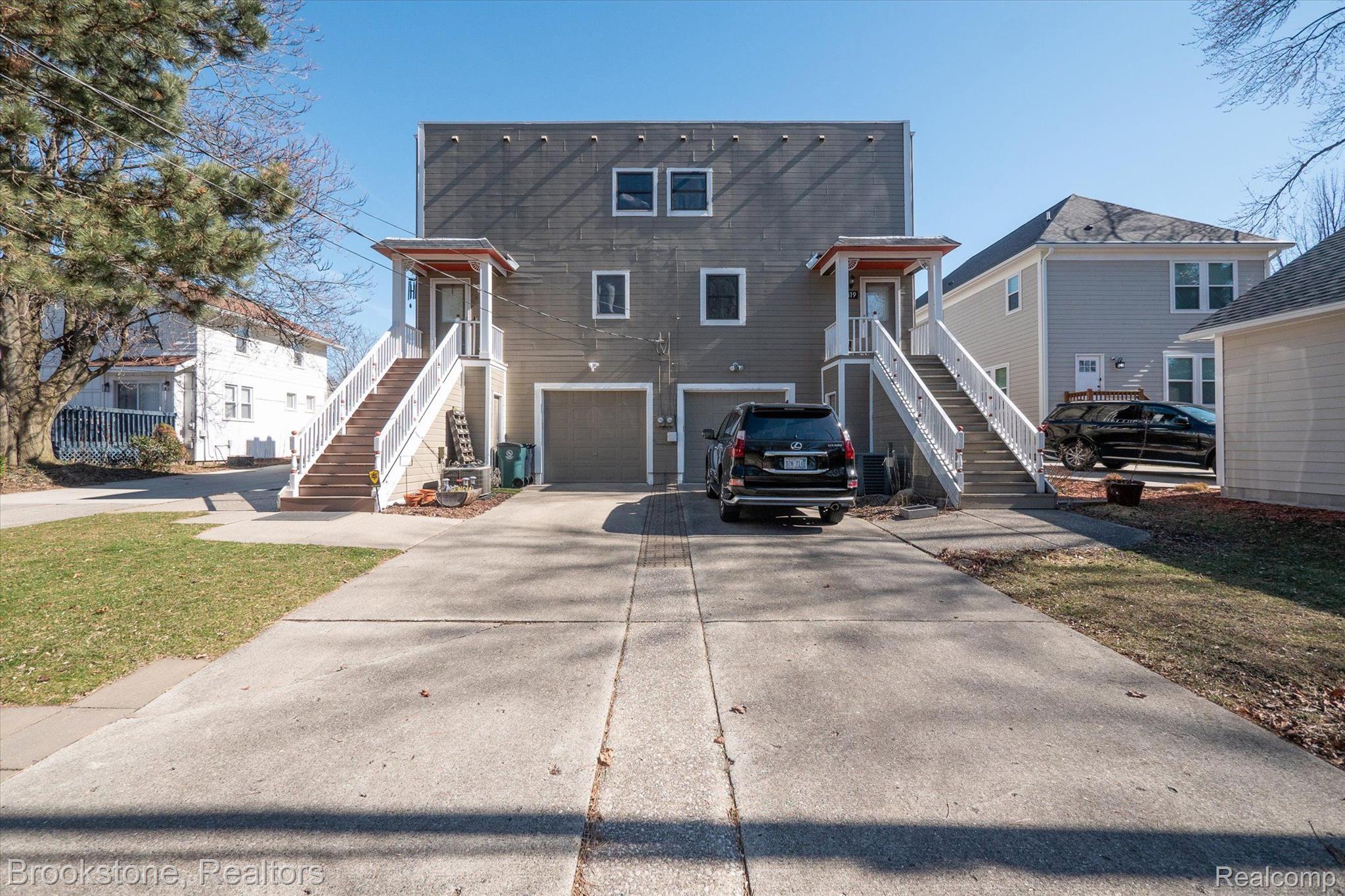 419 N WASHINGTON Avenue