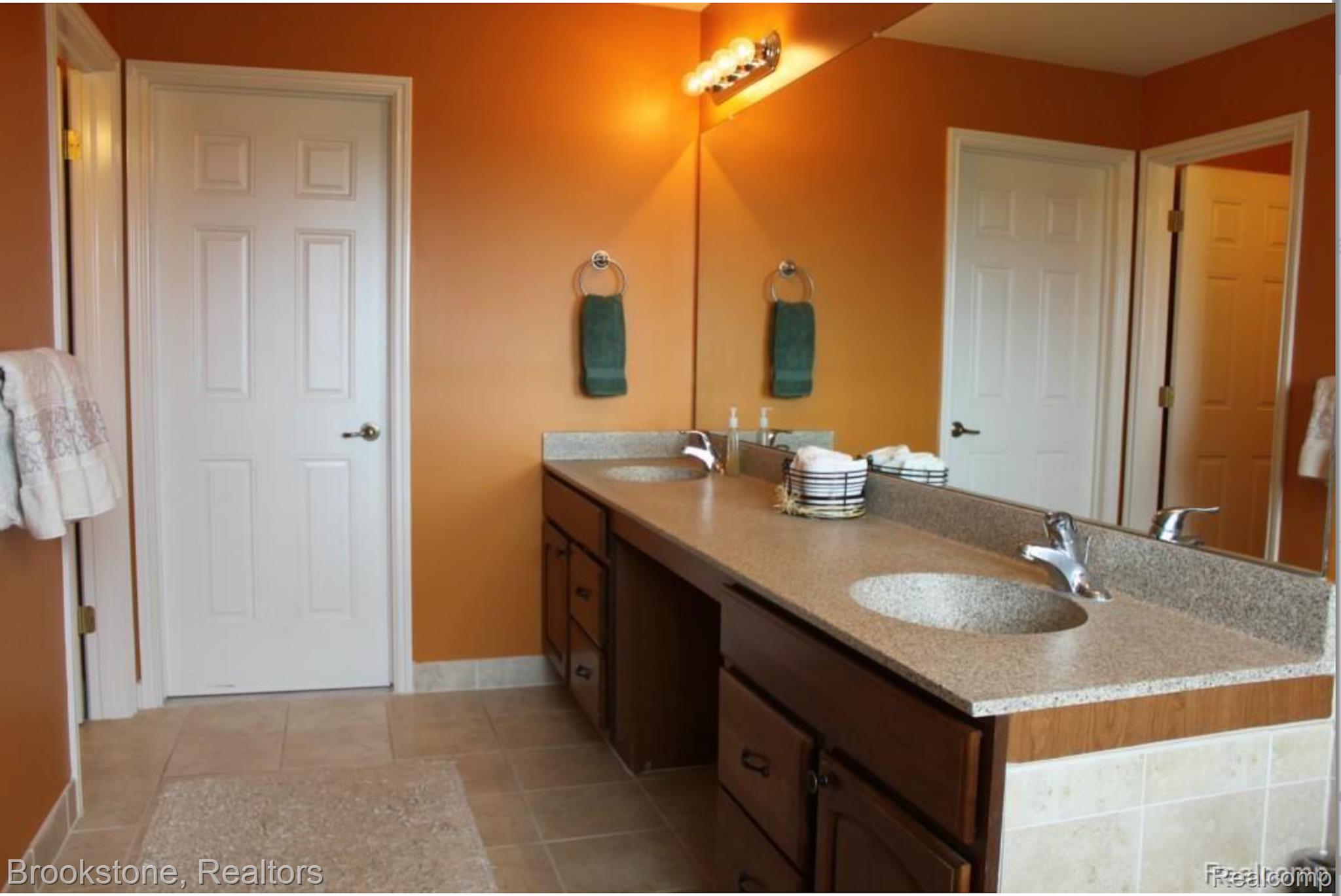 24817 VALLEYWOOD Drive