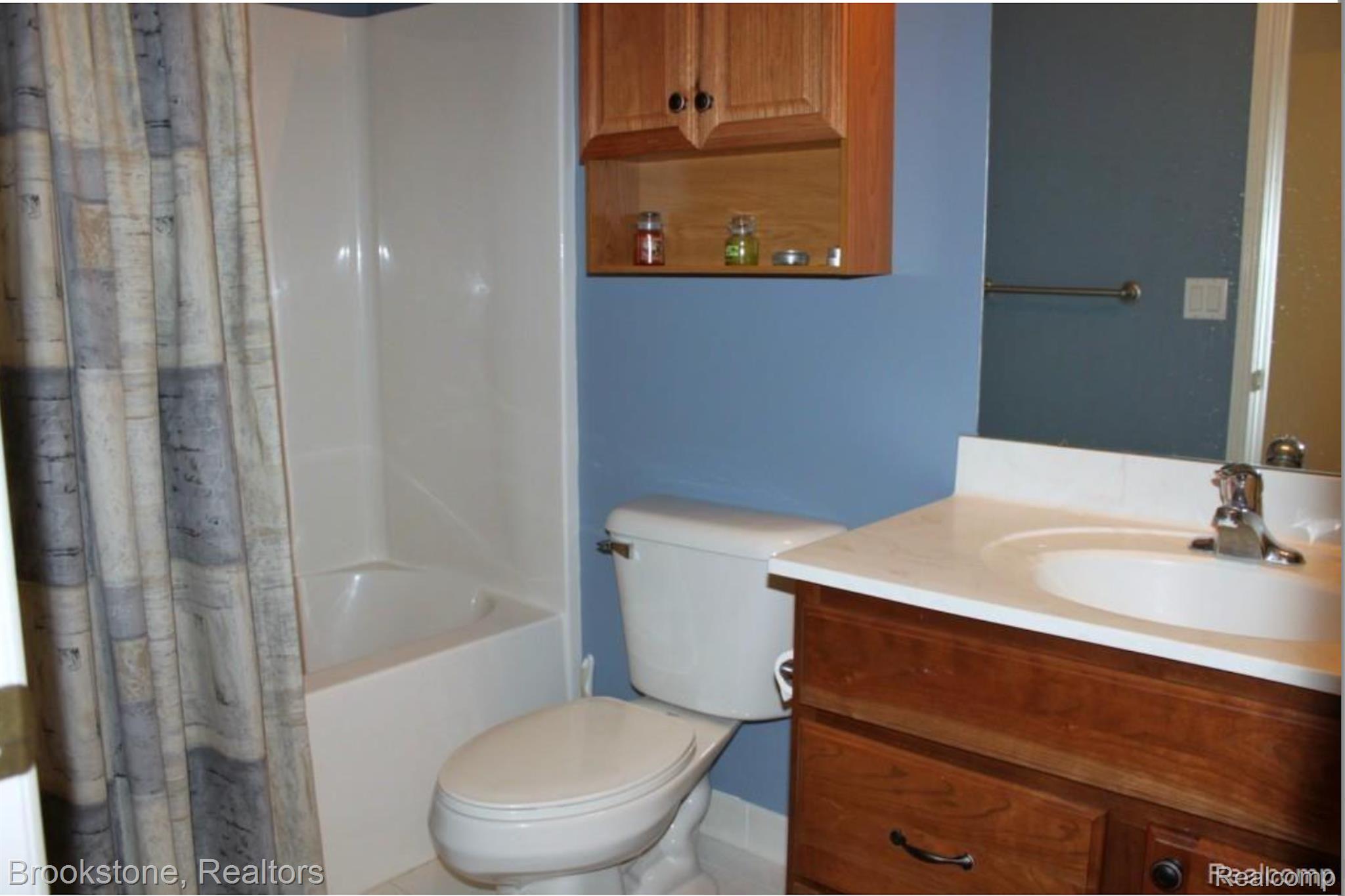 24817 VALLEYWOOD Drive