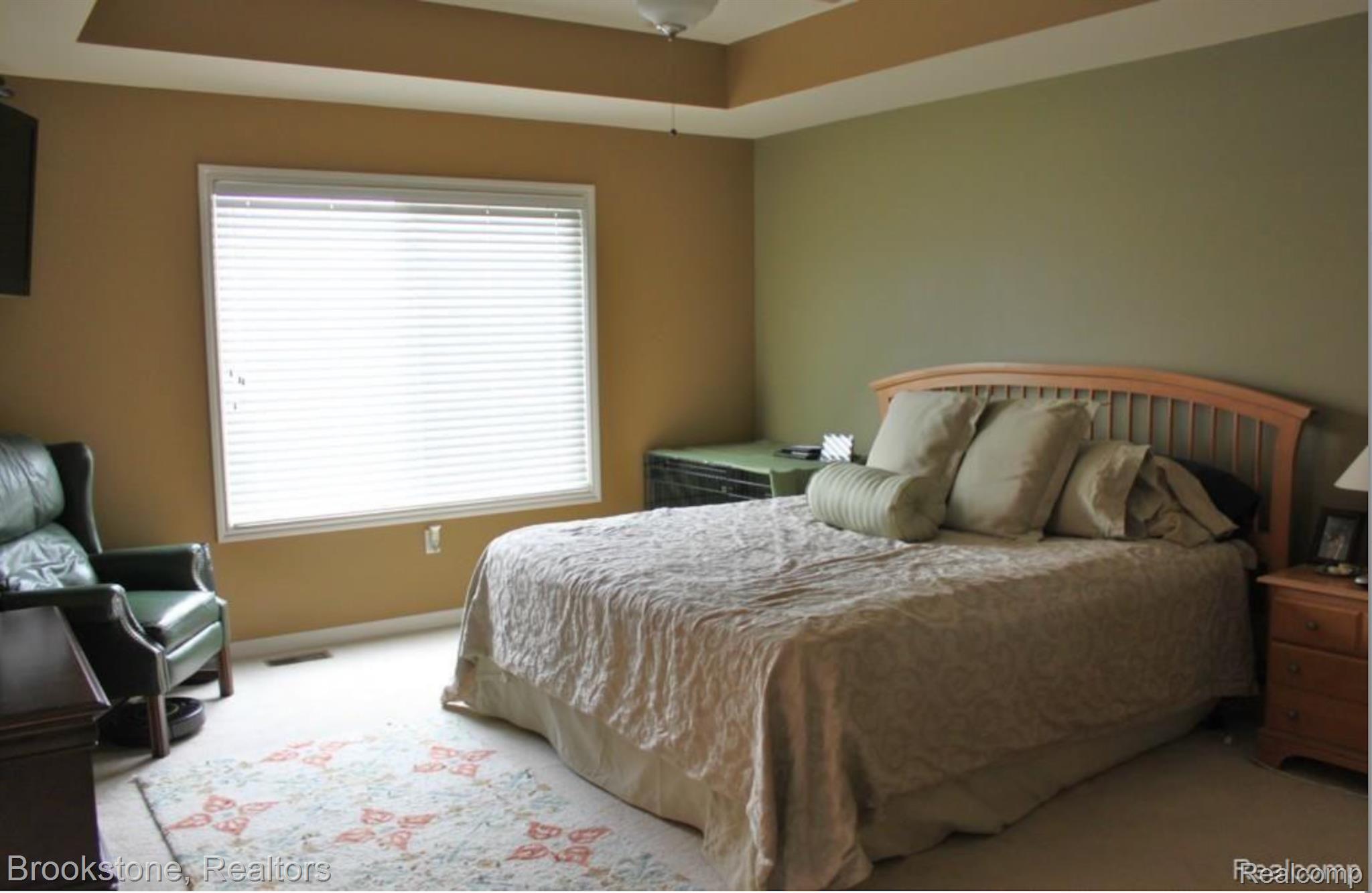 24817 VALLEYWOOD Drive