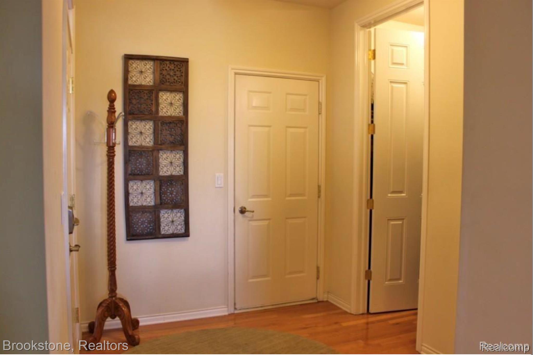 24817 VALLEYWOOD Drive