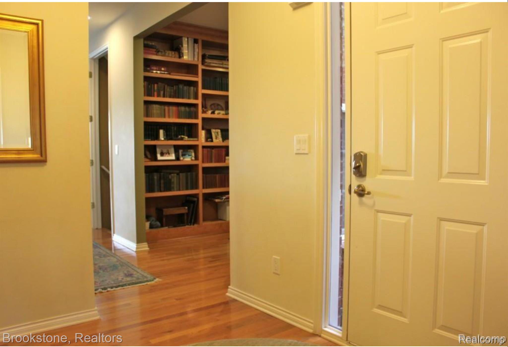 24817 VALLEYWOOD Drive