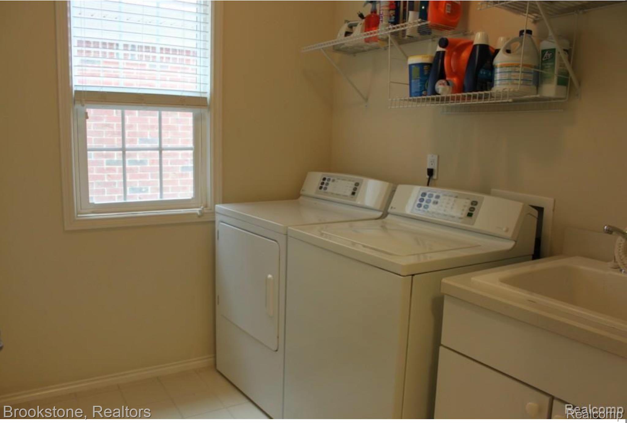 24817 VALLEYWOOD Drive