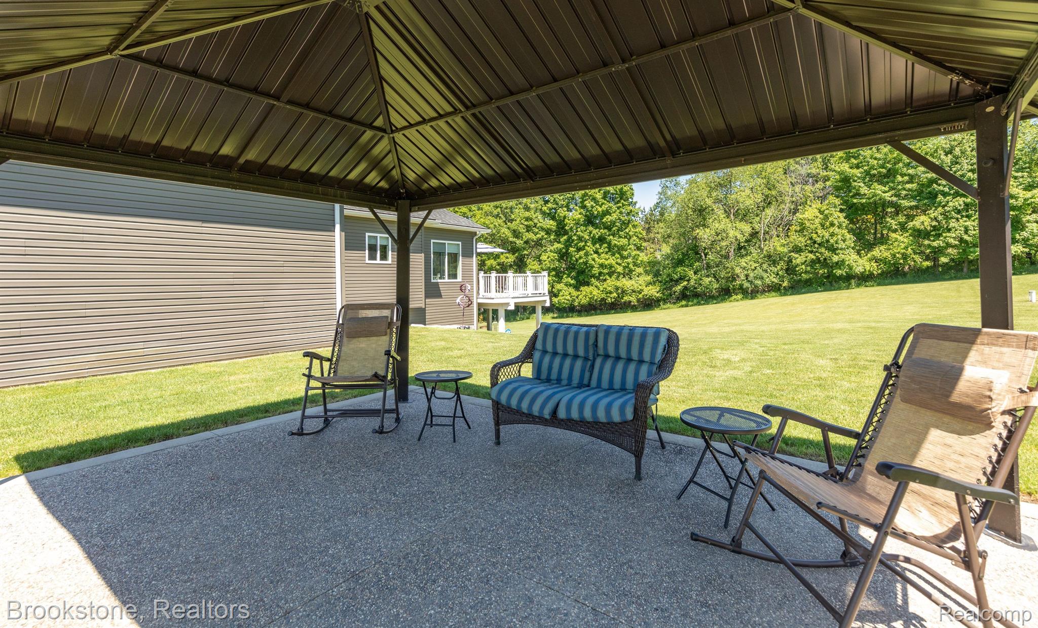 610 PHEASANT RIDGE Drive