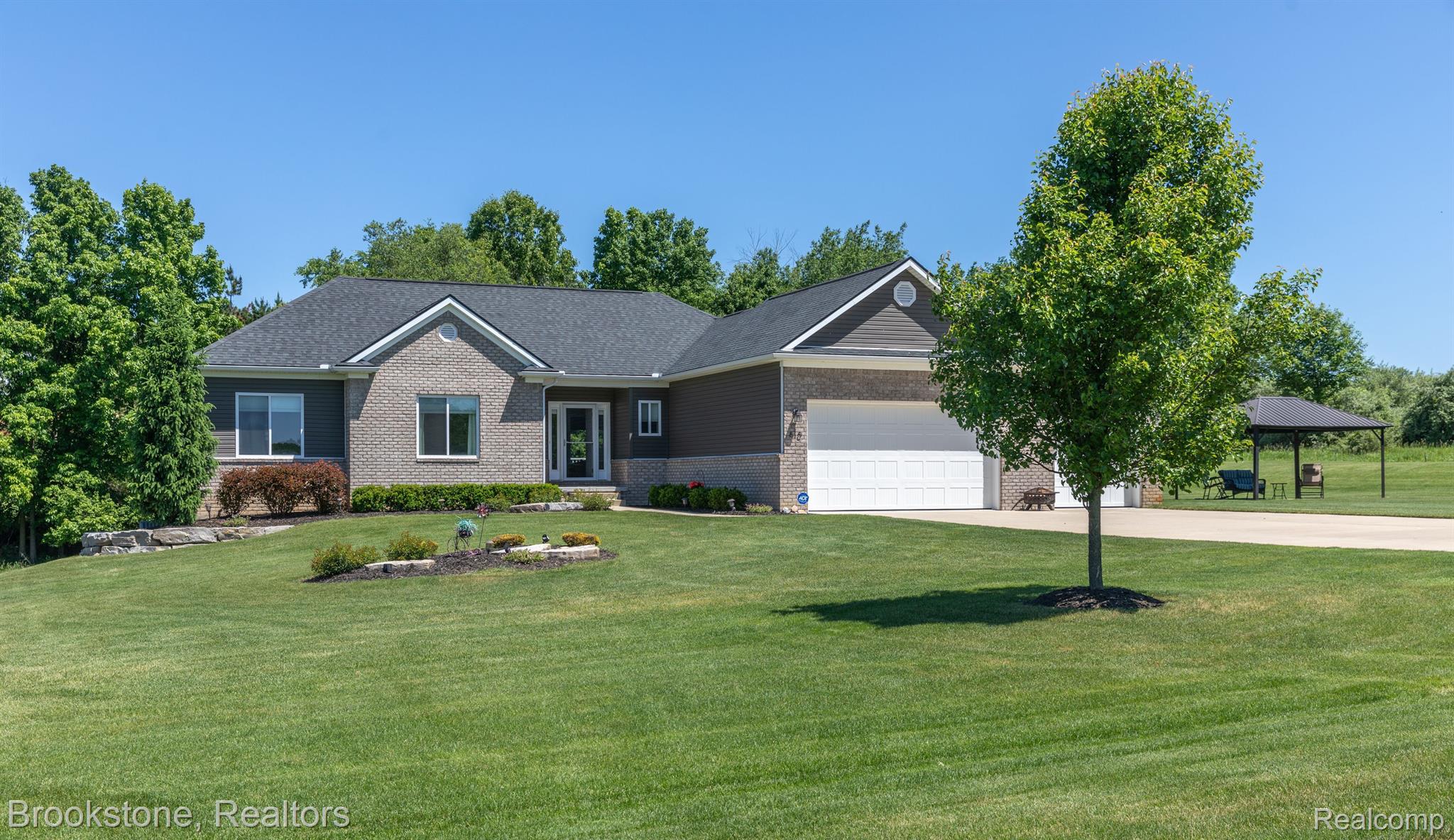 610 PHEASANT RIDGE Drive