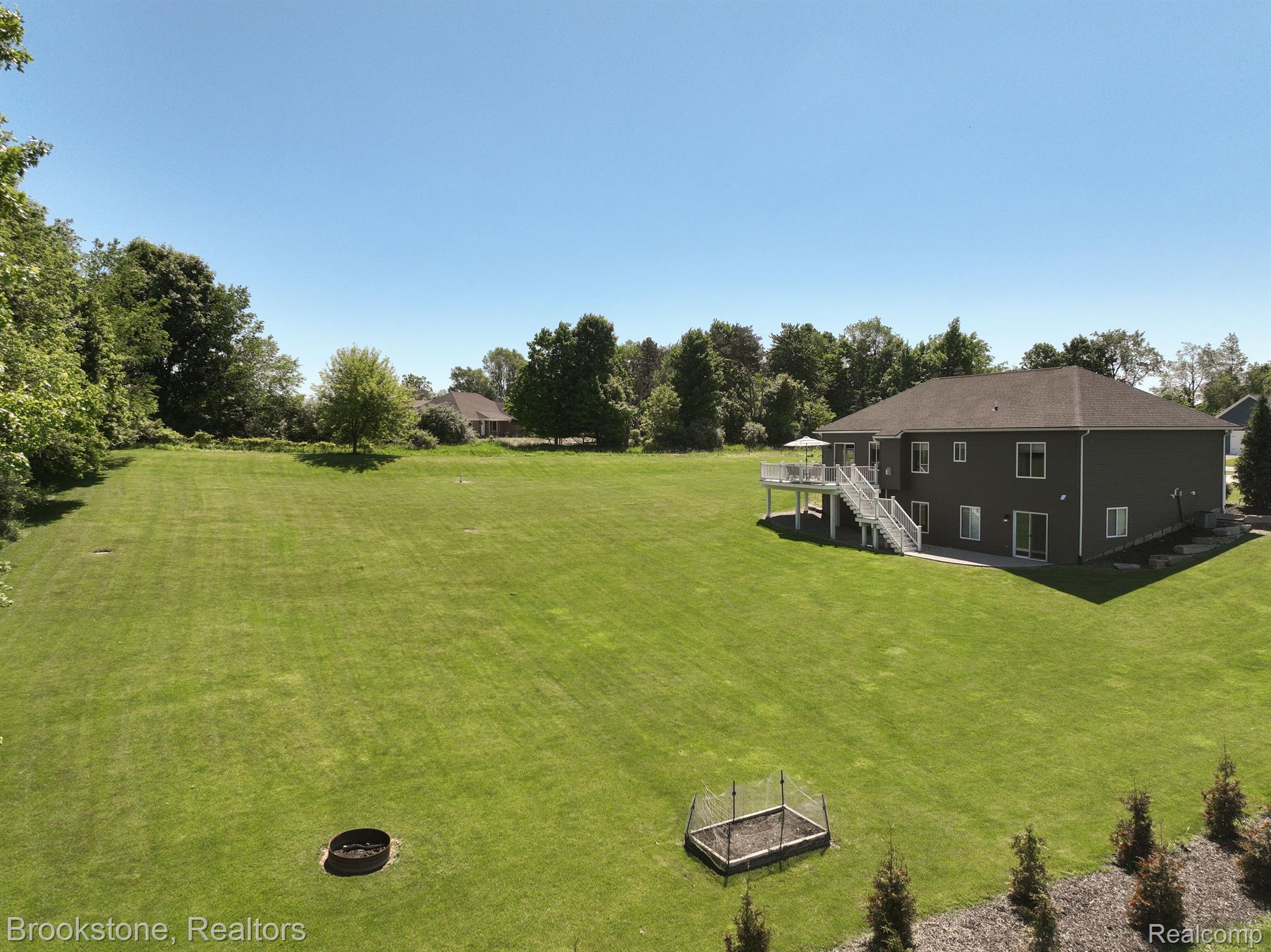610 PHEASANT RIDGE Drive