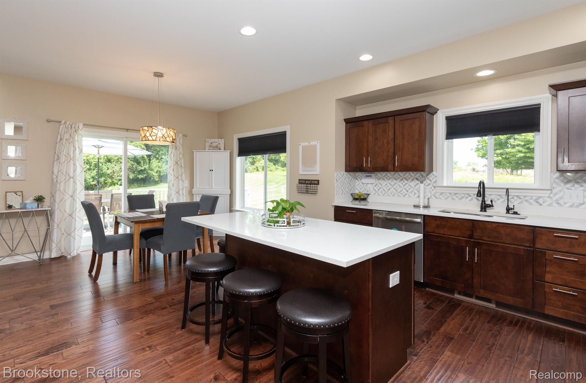 610 PHEASANT RIDGE Drive