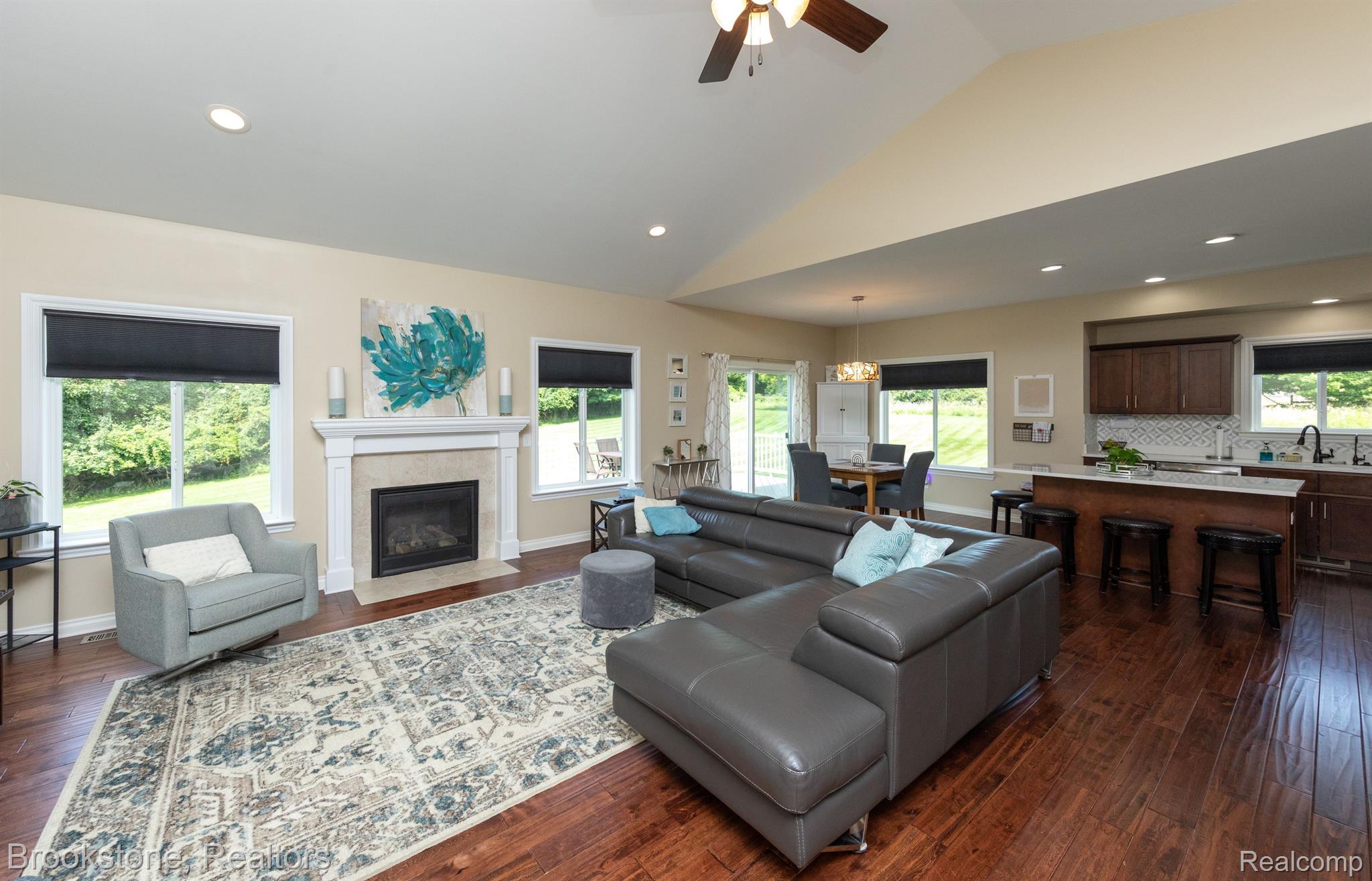 610 PHEASANT RIDGE Drive