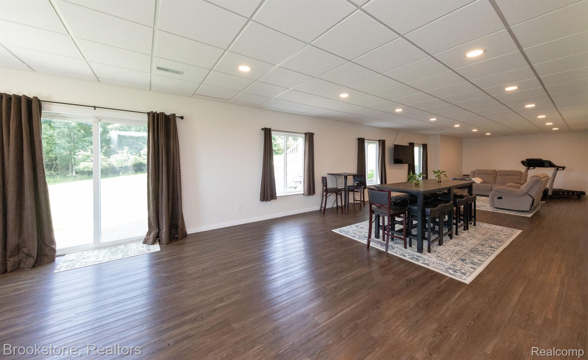 610 PHEASANT RIDGE Drive