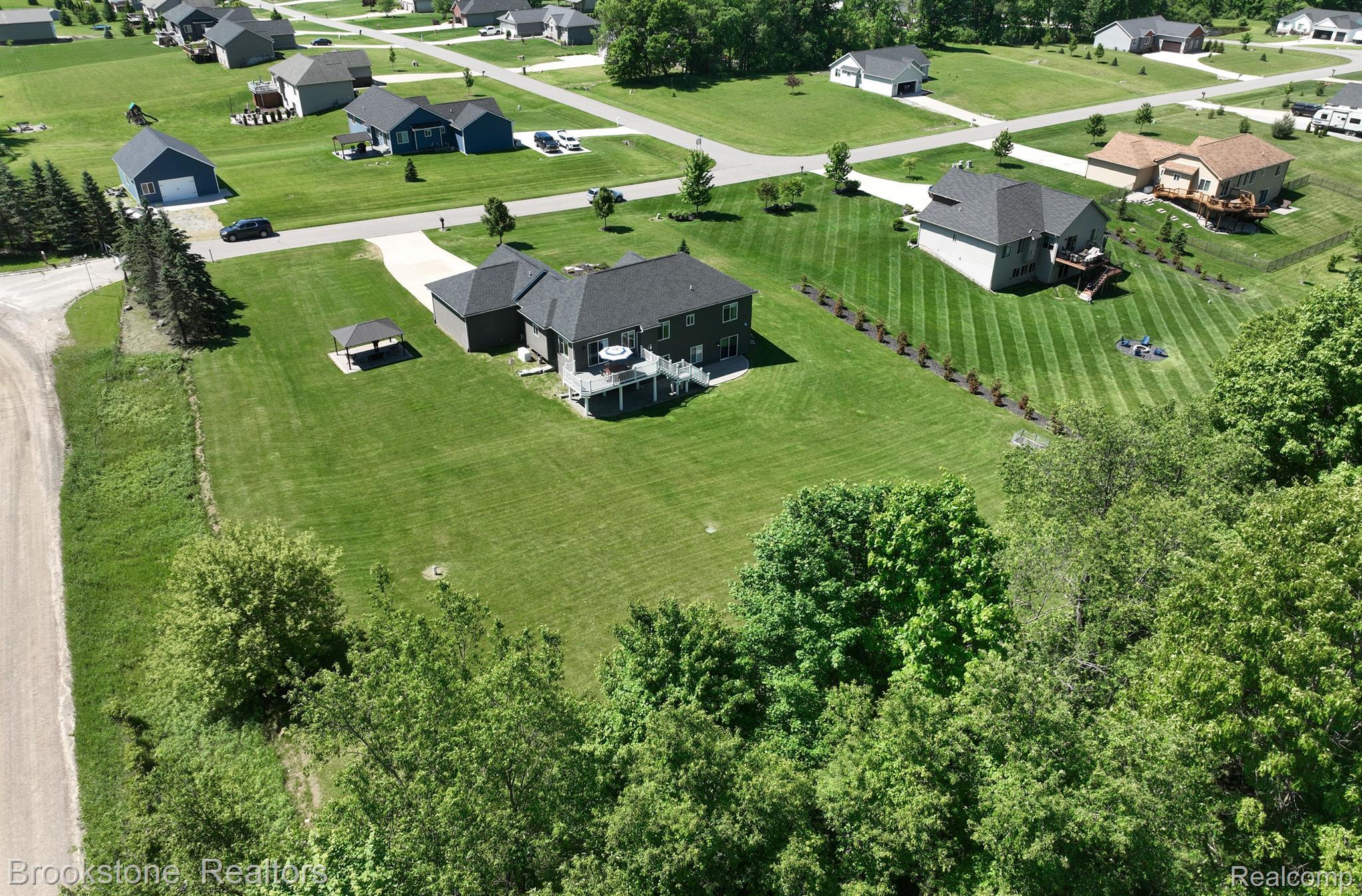 610 PHEASANT RIDGE Drive