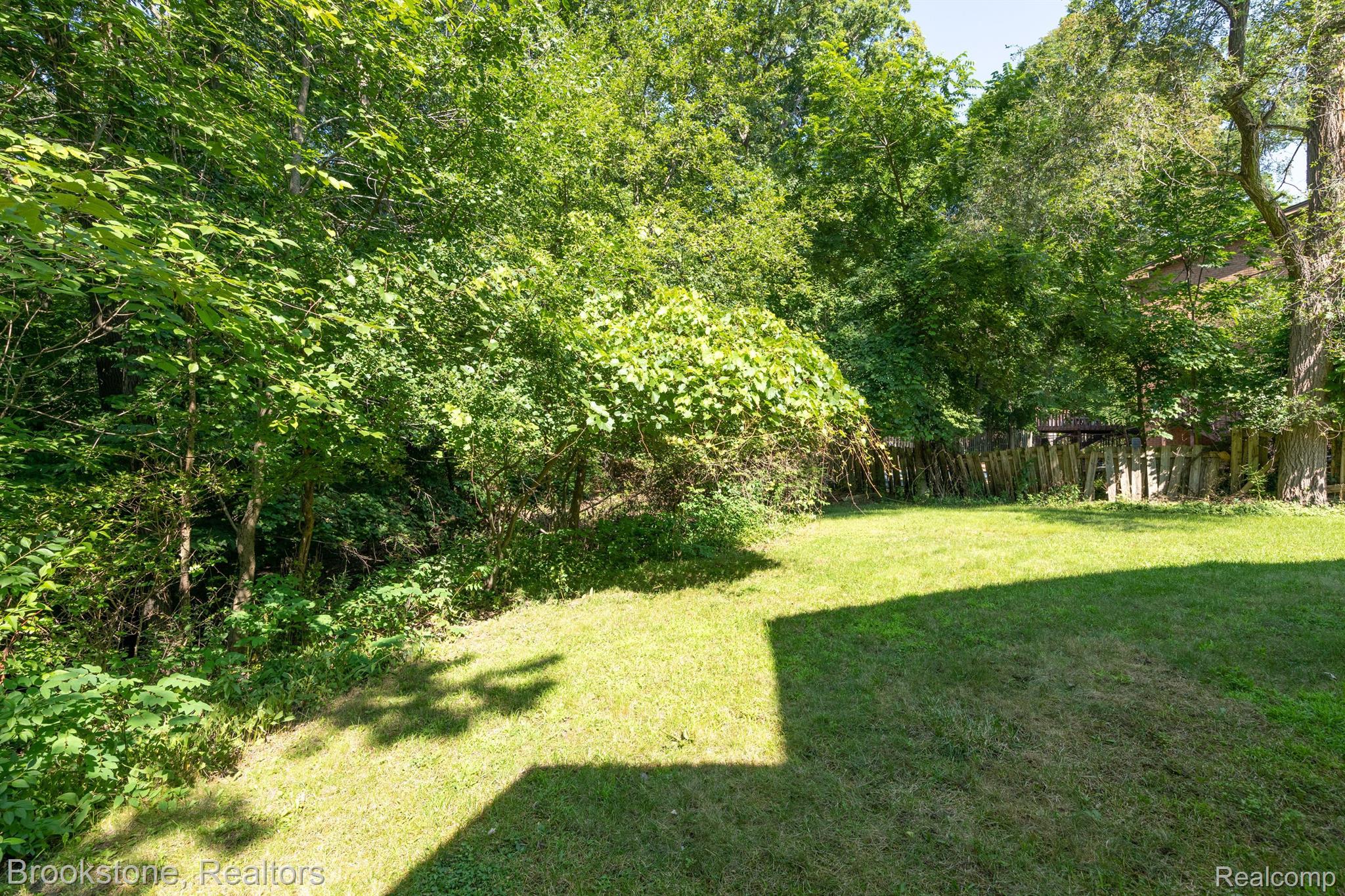 5072 FAR RAVINE