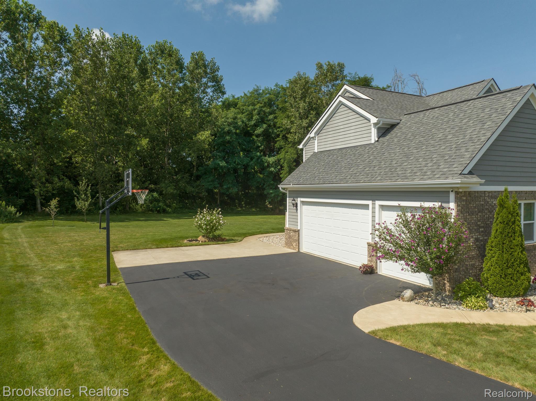 7145 INGOMAR Lane