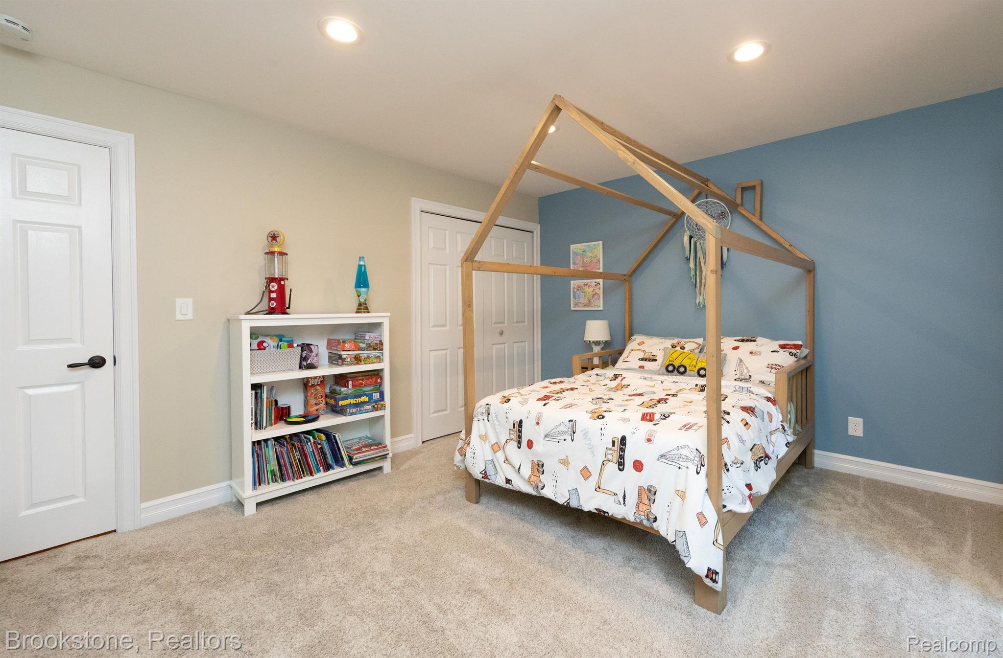 6515 CUTHBERT Road