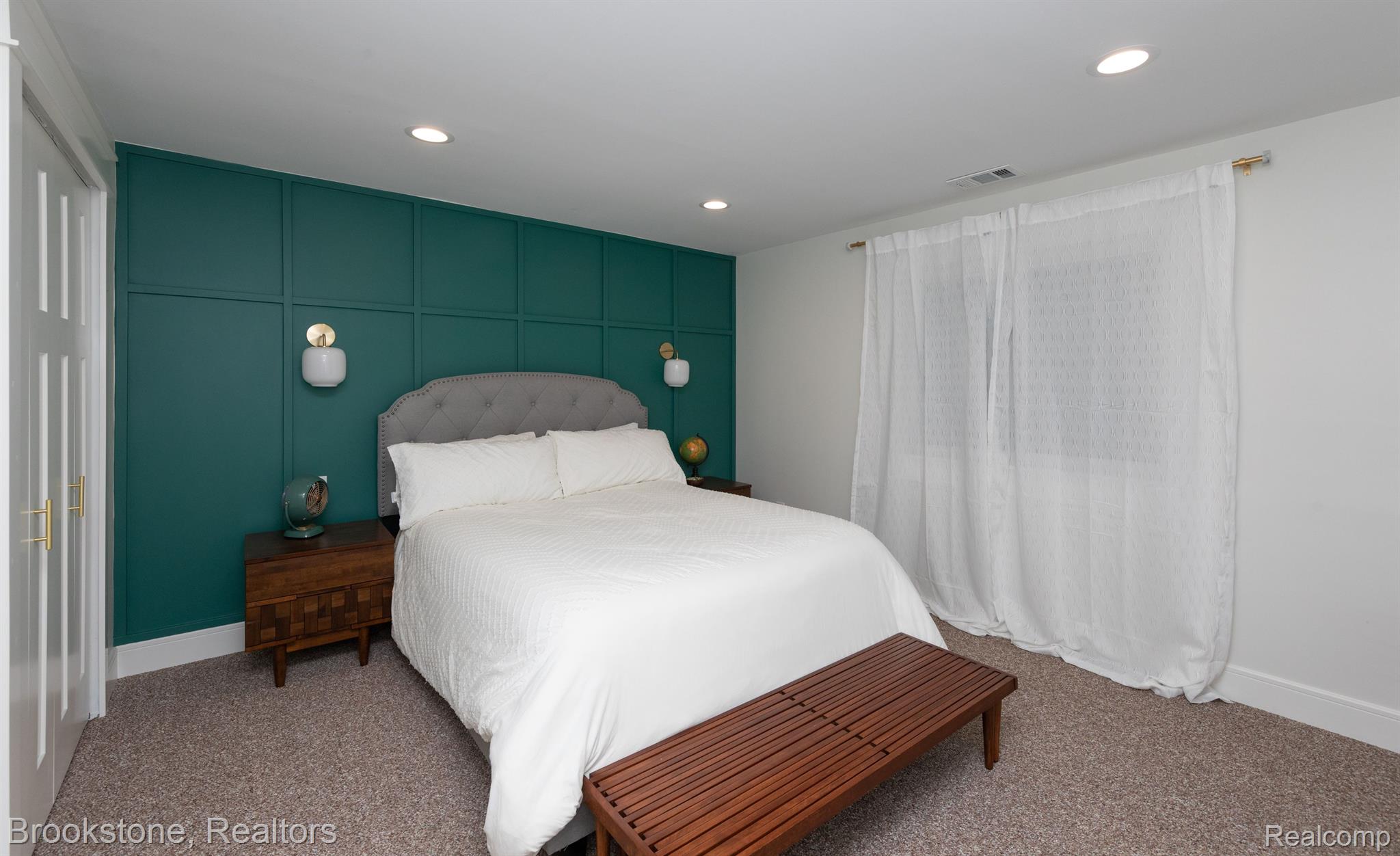 6515 CUTHBERT Road
