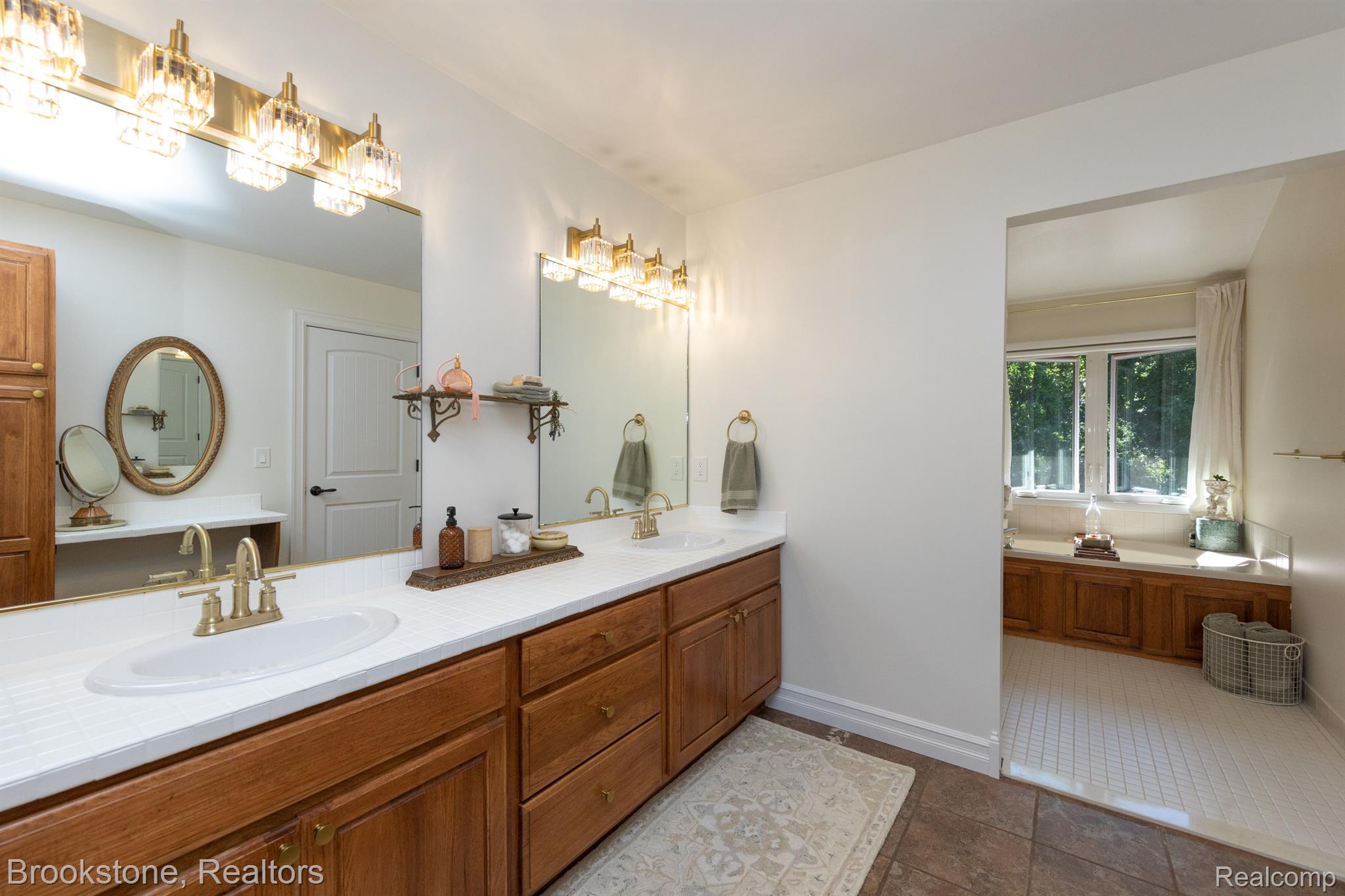 6515 CUTHBERT Road