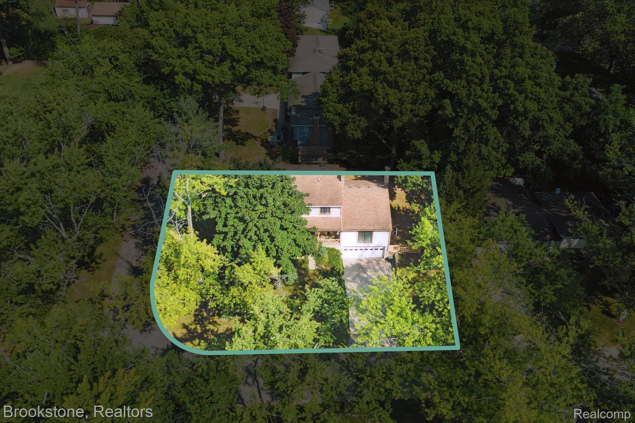 7660 CRESTMORE Street