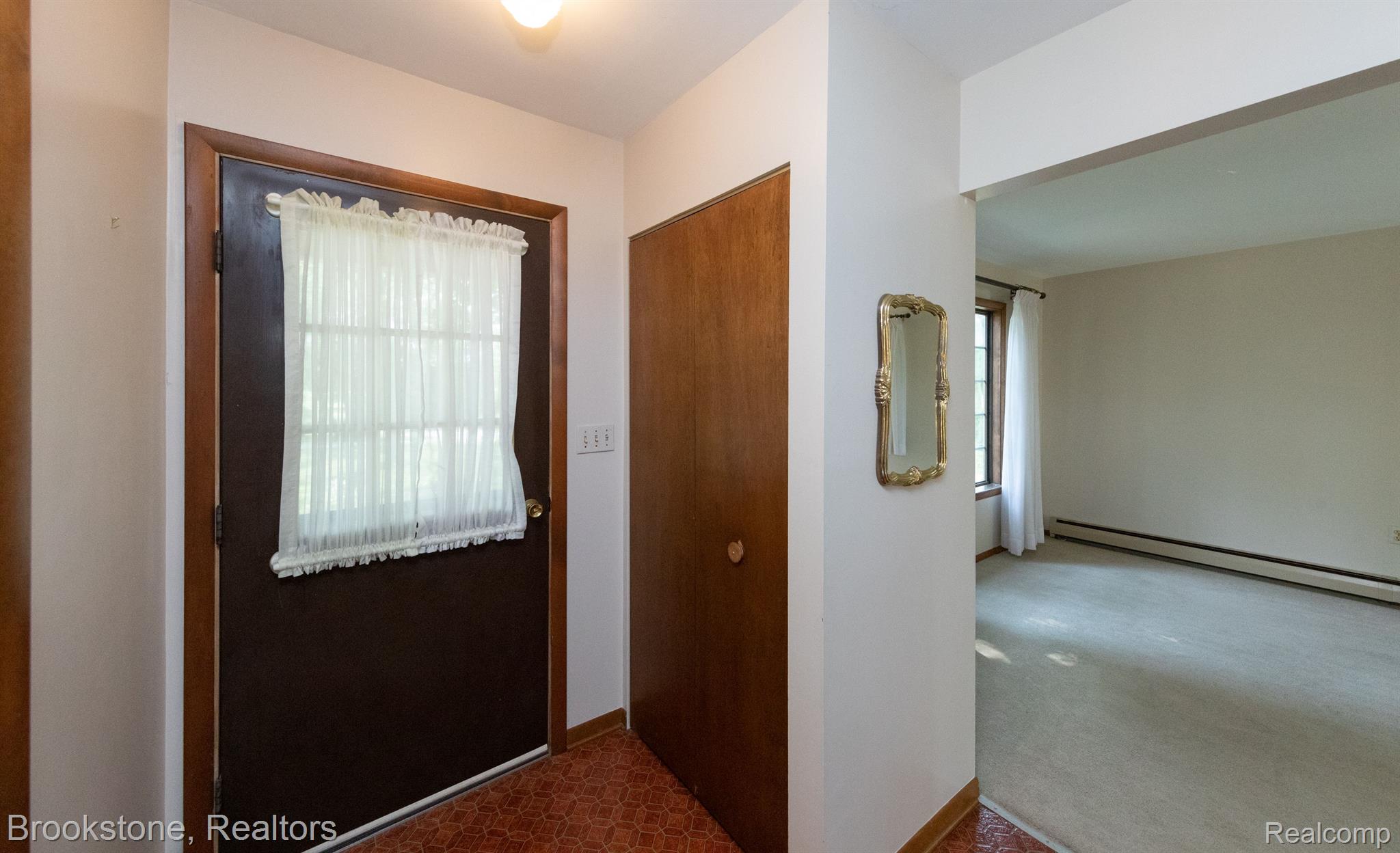 7660 CRESTMORE Street