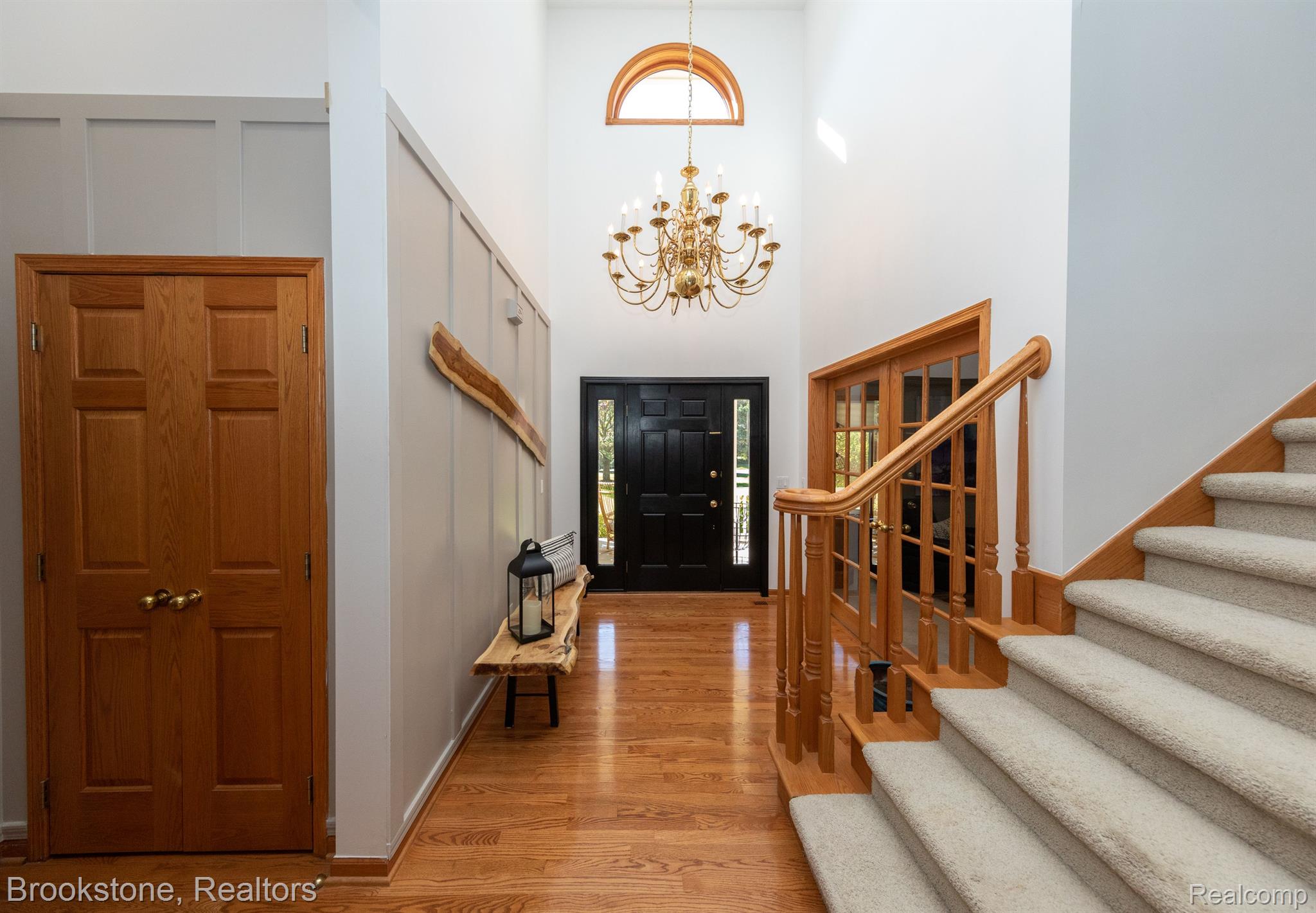 9978 PEBBLE CREEK CT