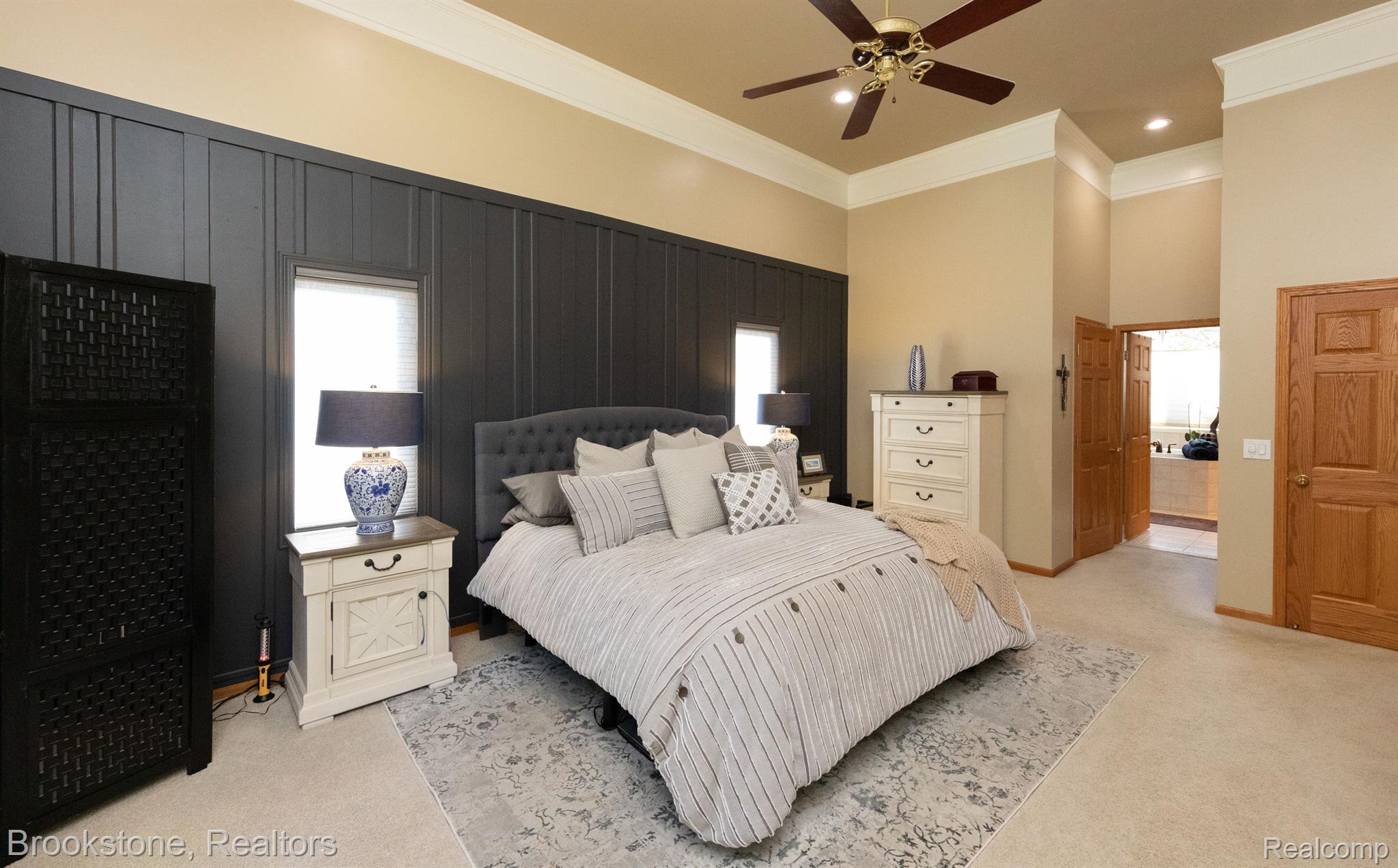 9978 PEBBLE CREEK CT