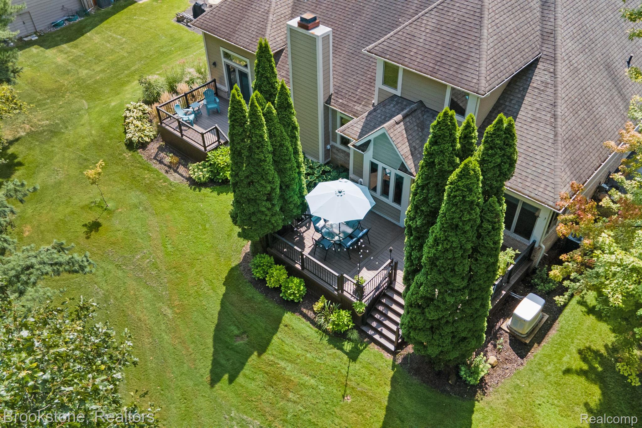 9978 PEBBLE CREEK CT