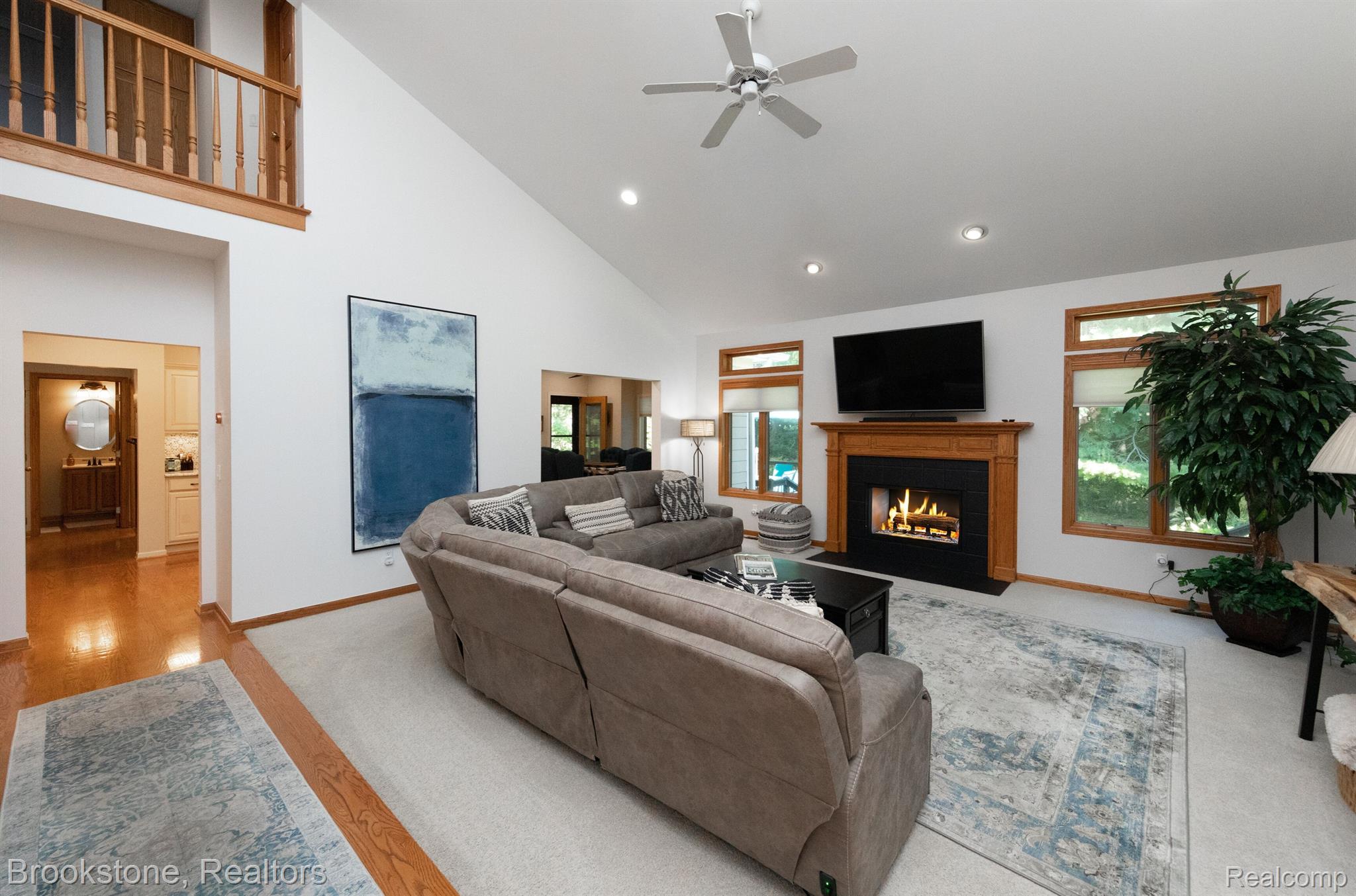 9978 PEBBLE CREEK CT