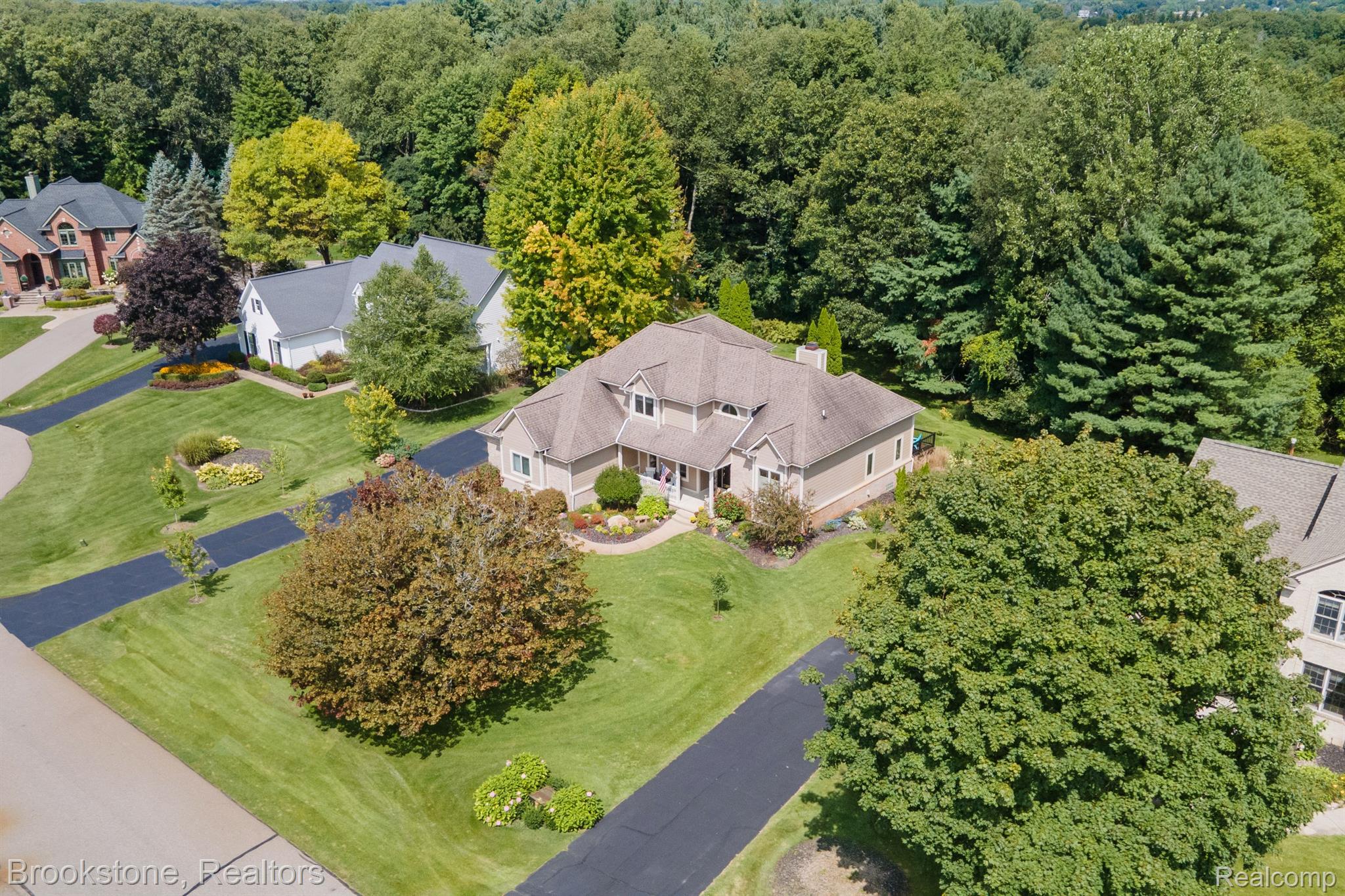 9978 PEBBLE CREEK CT