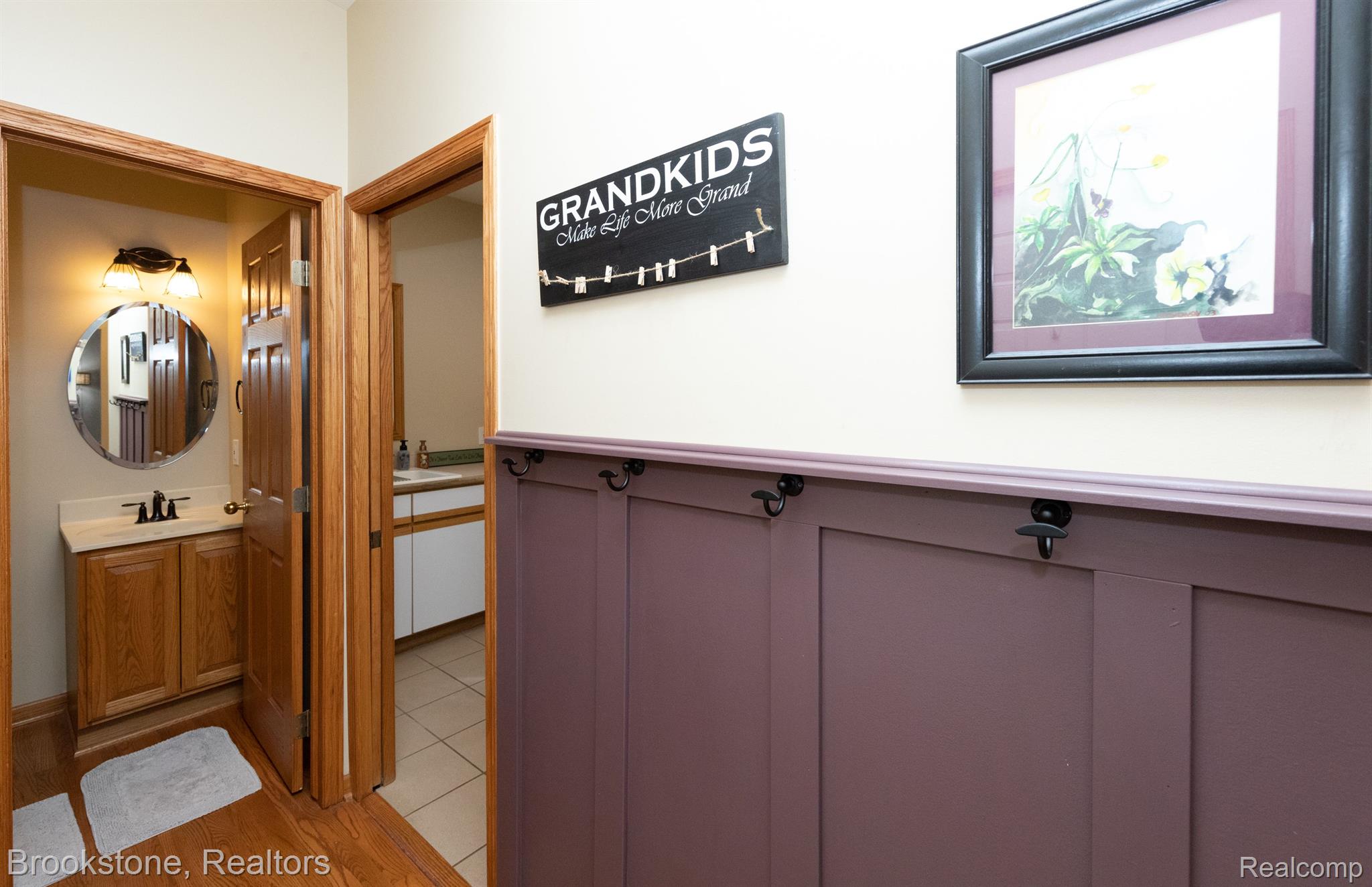 9978 PEBBLE CREEK CT