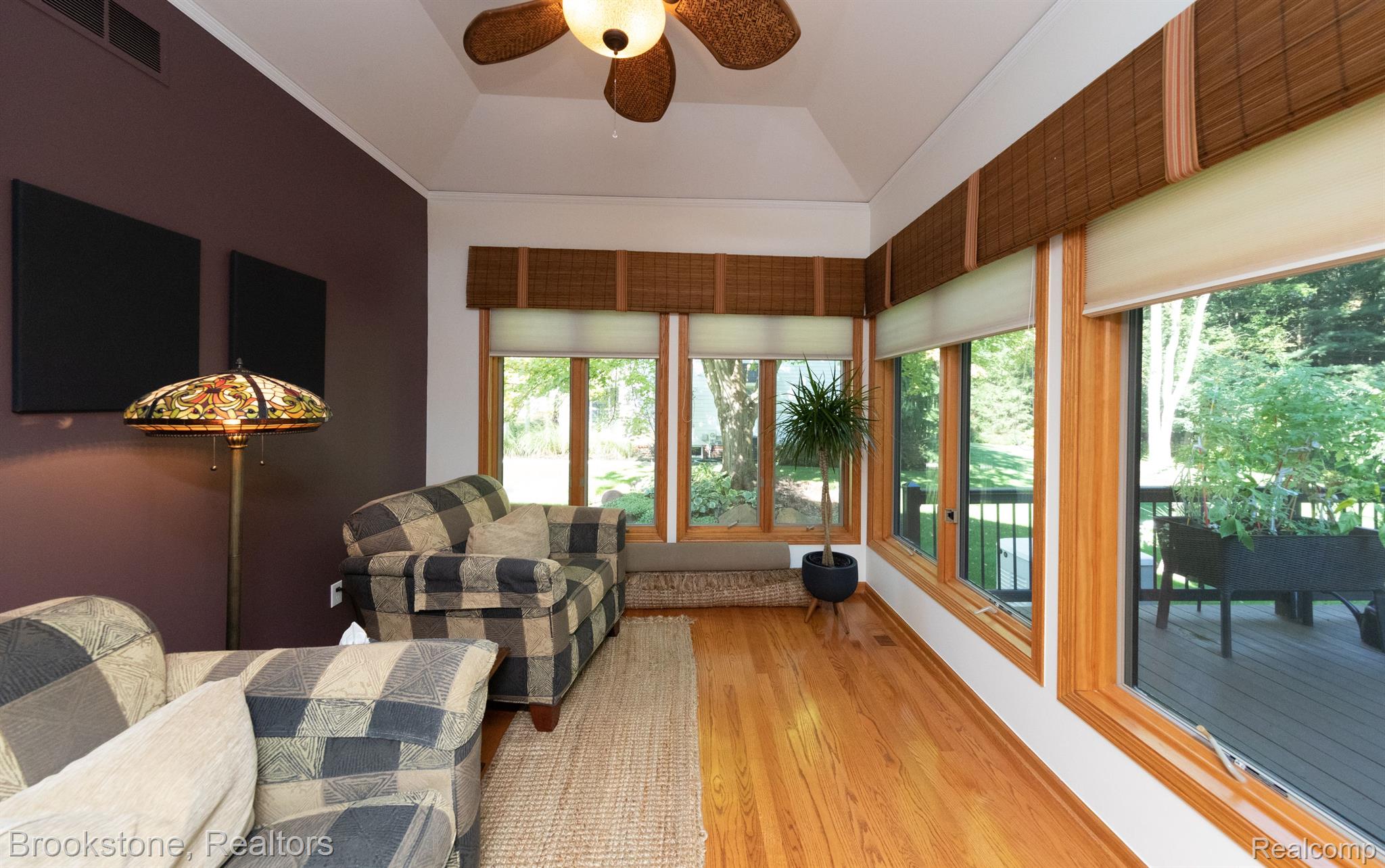 9978 PEBBLE CREEK CT