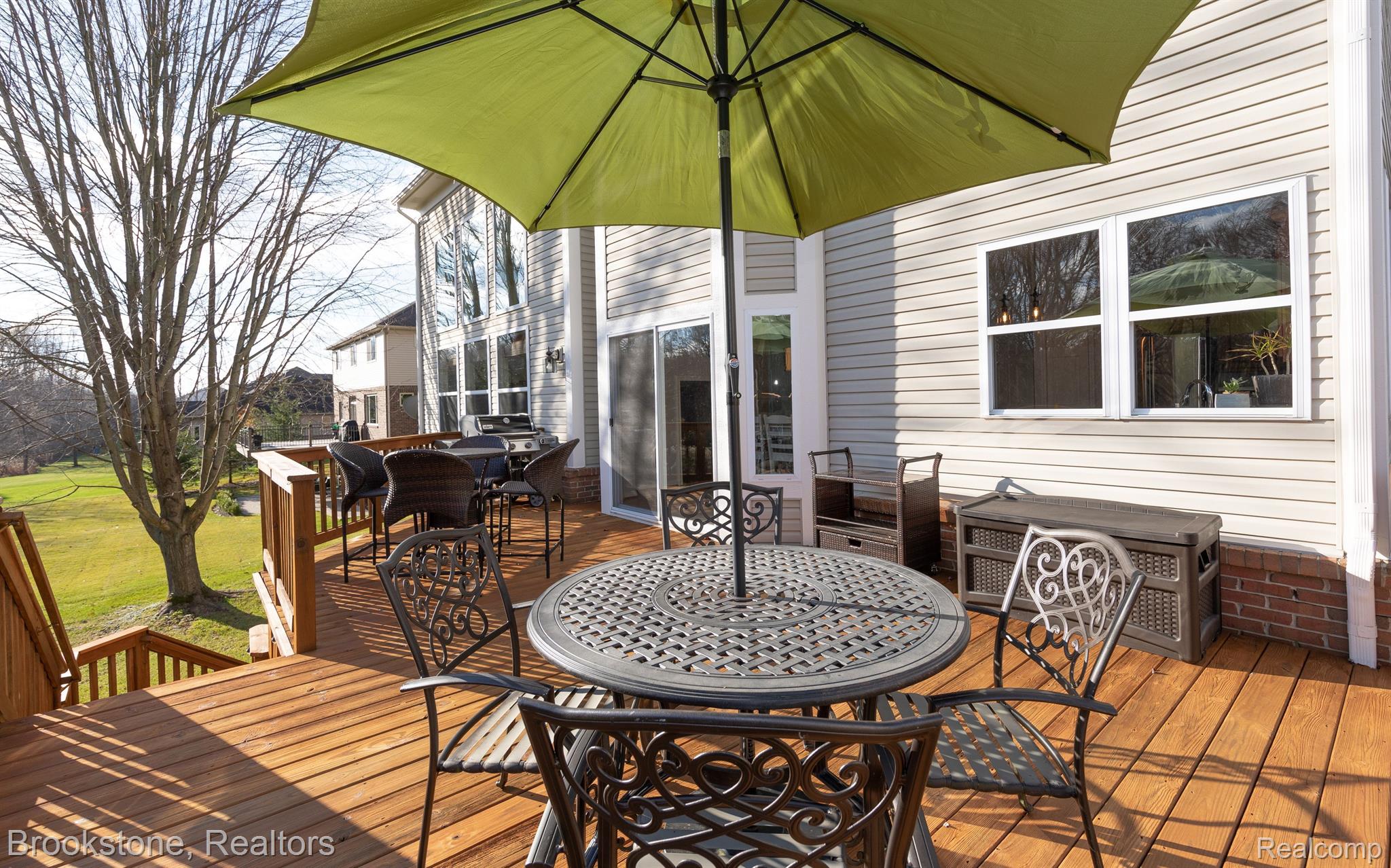 9654 WESTWOOD Circle